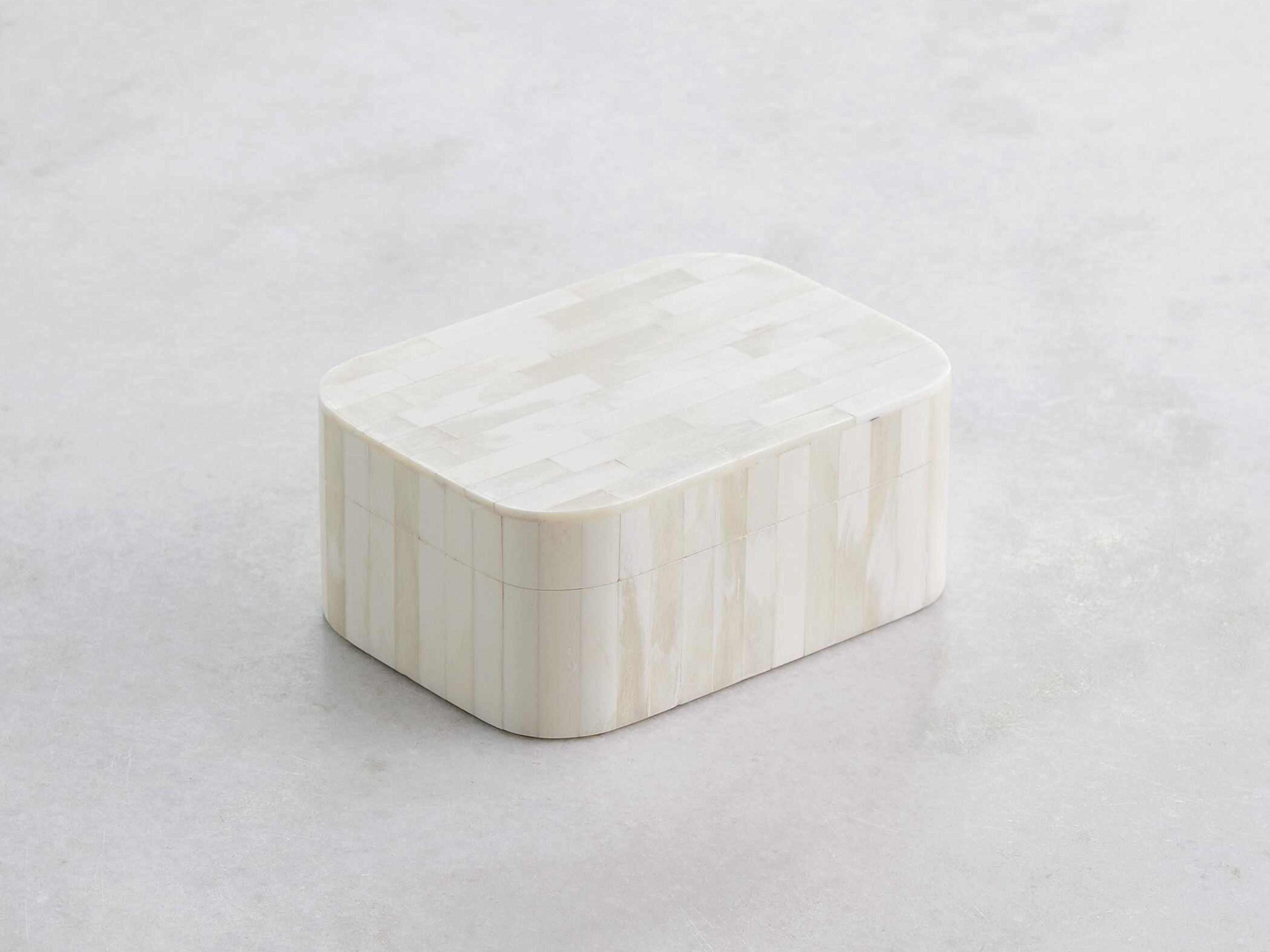 Global Views White Bone Super Ellipse Box