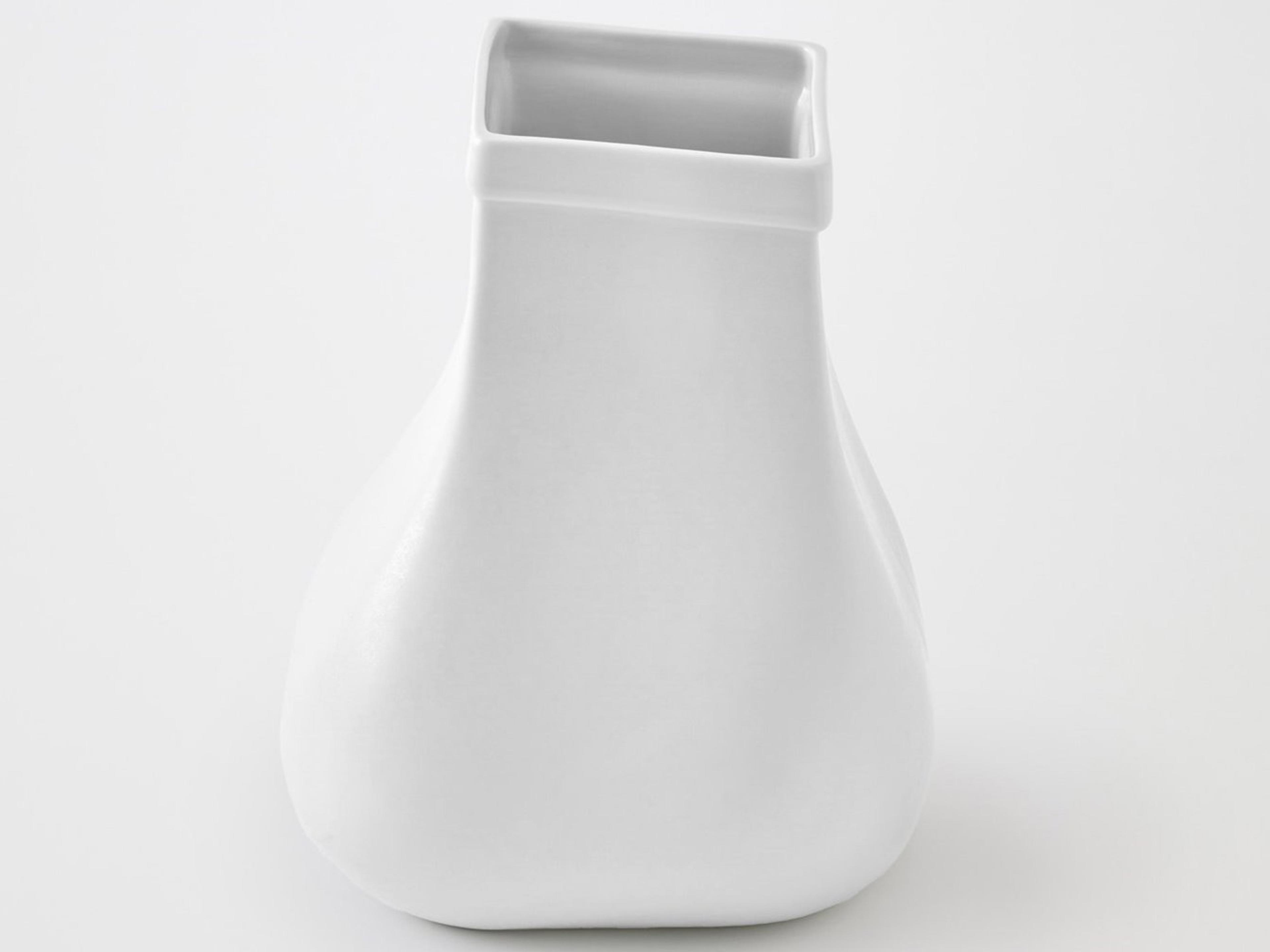 Global Views Sac Vessel White Vase Small