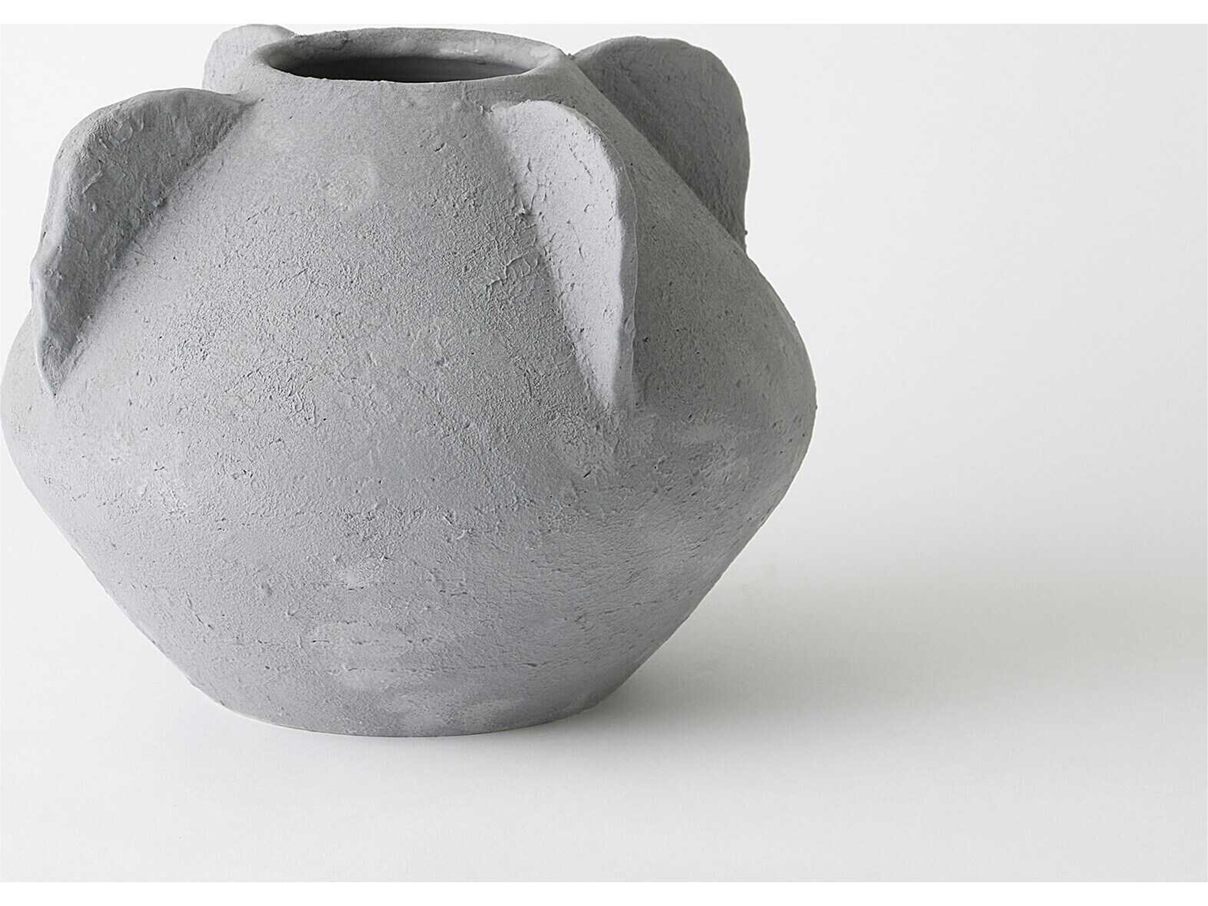 Global Views Anouar Vase Small