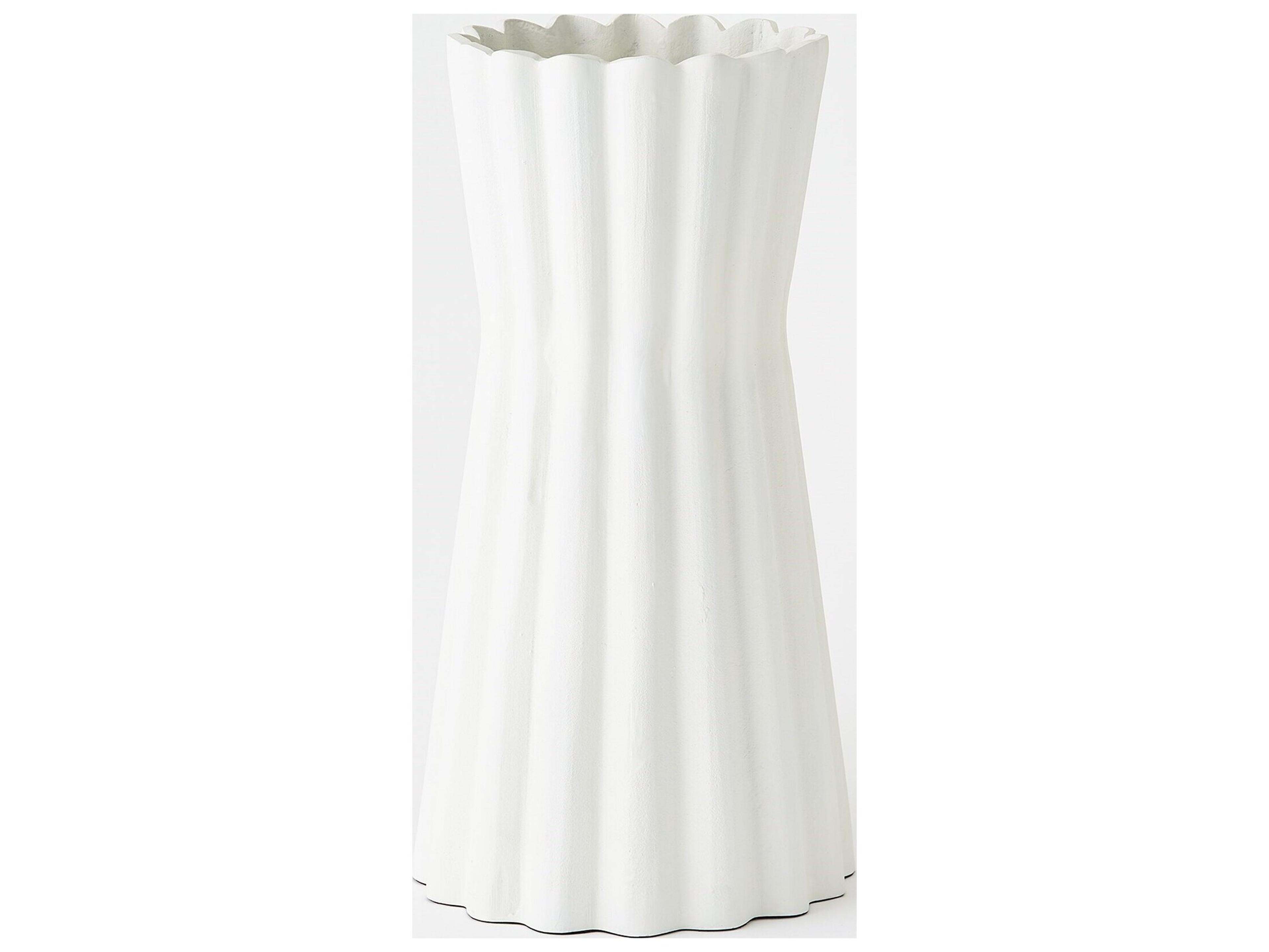 Global Views Gaspard Vase