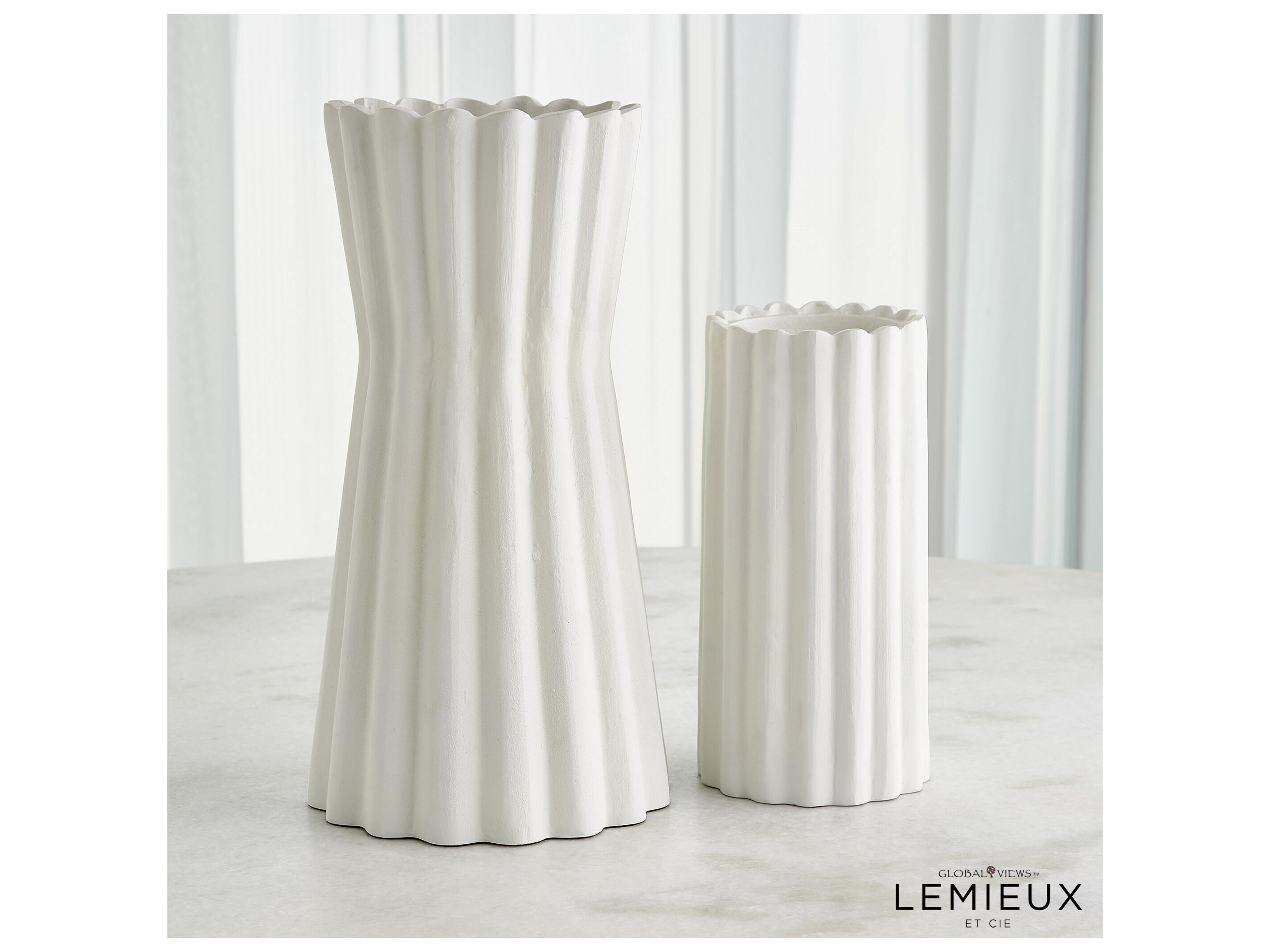 Global Views Gaspard Vase