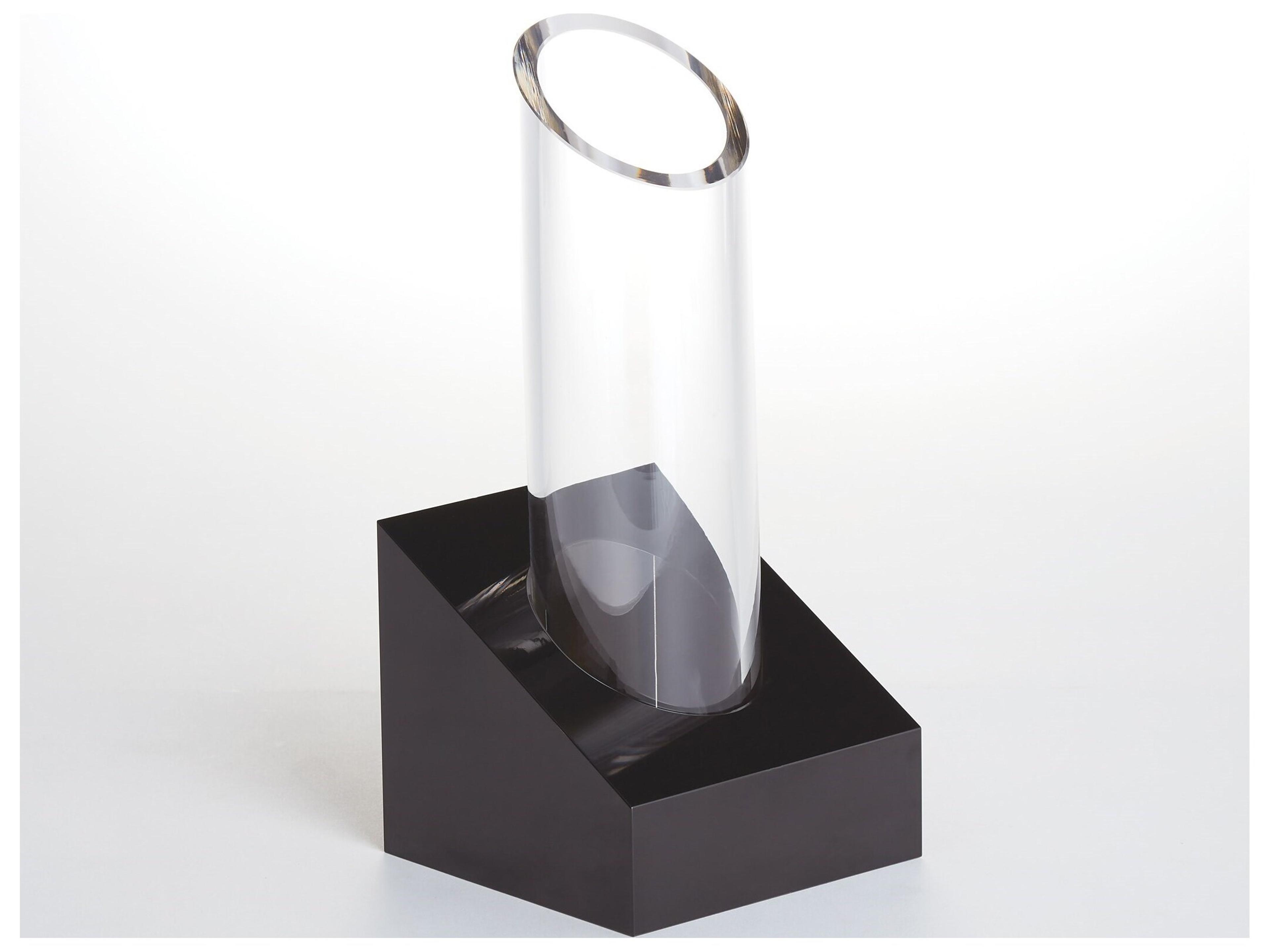 Global Views Vase