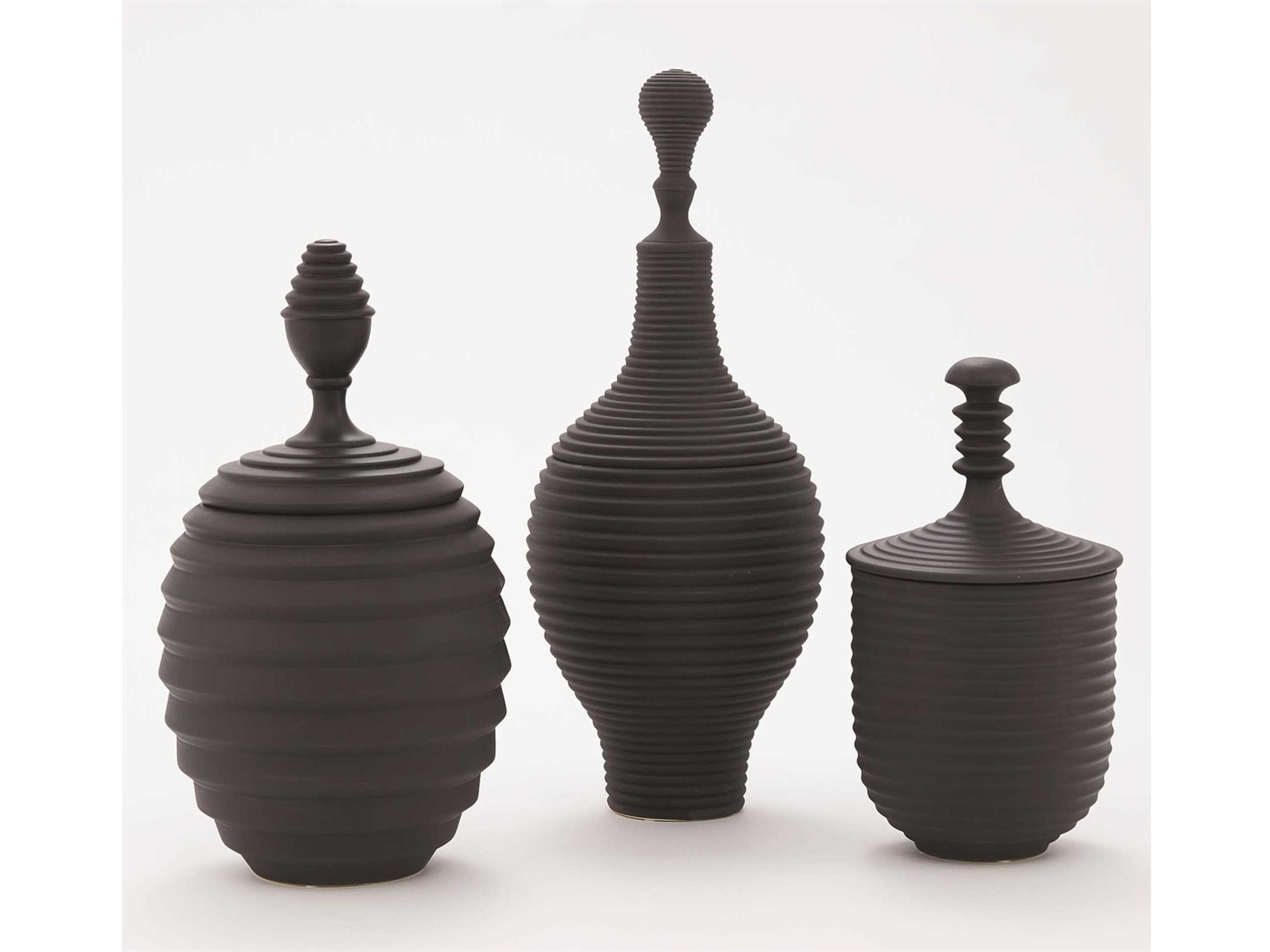 Global Views Orion Black Small Urn