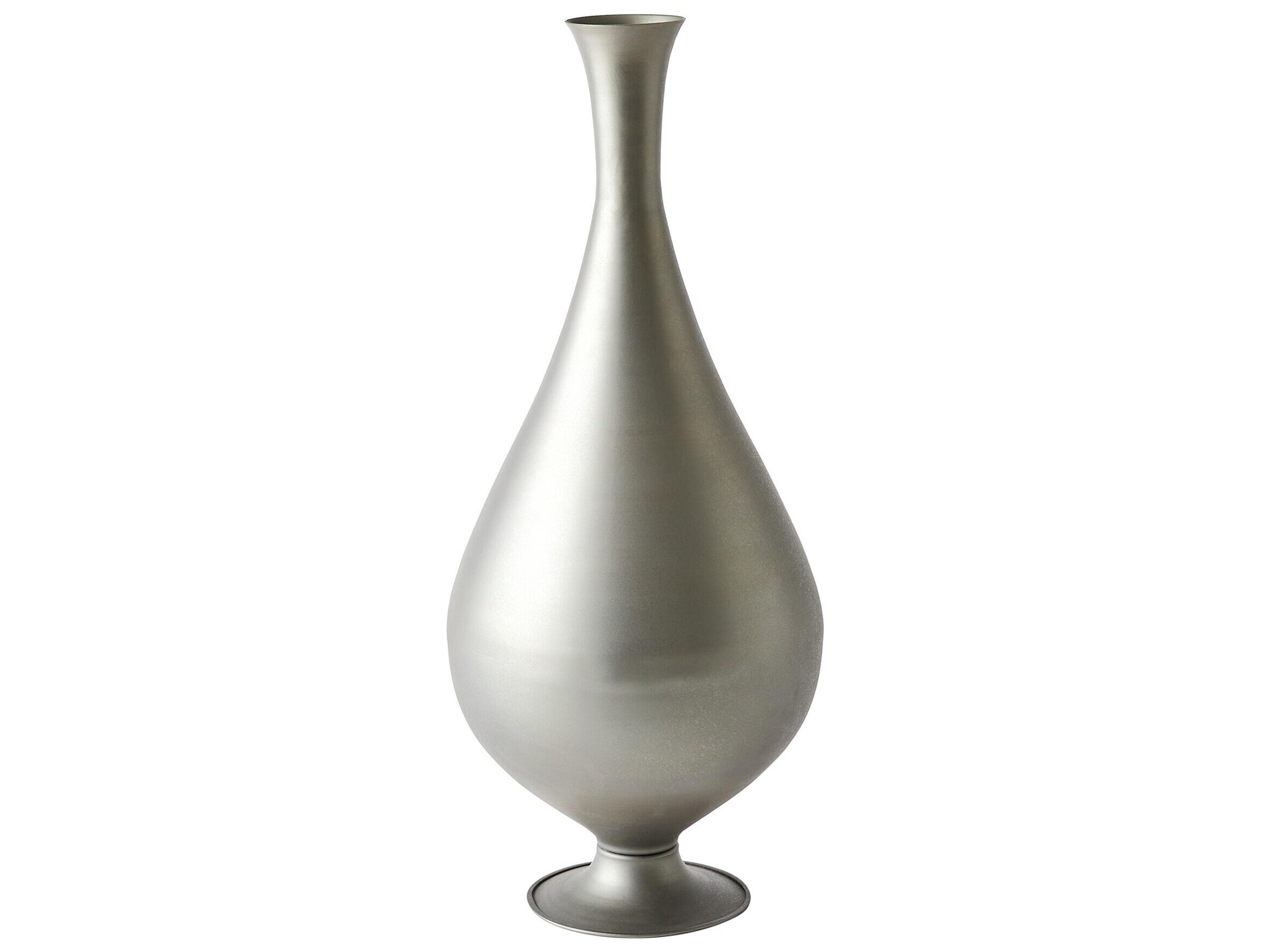 Global Views Vase