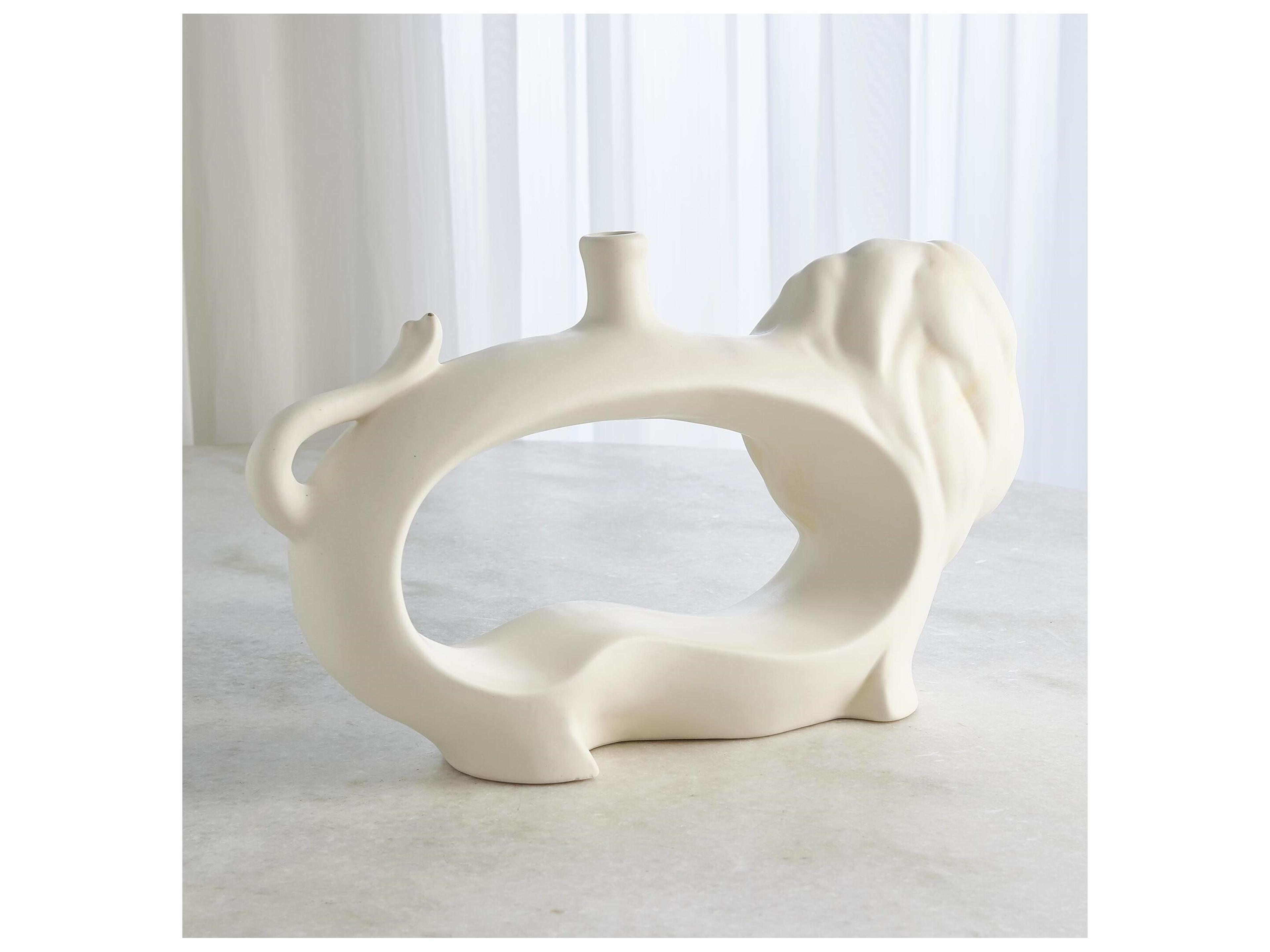 Global Views Lion Vase