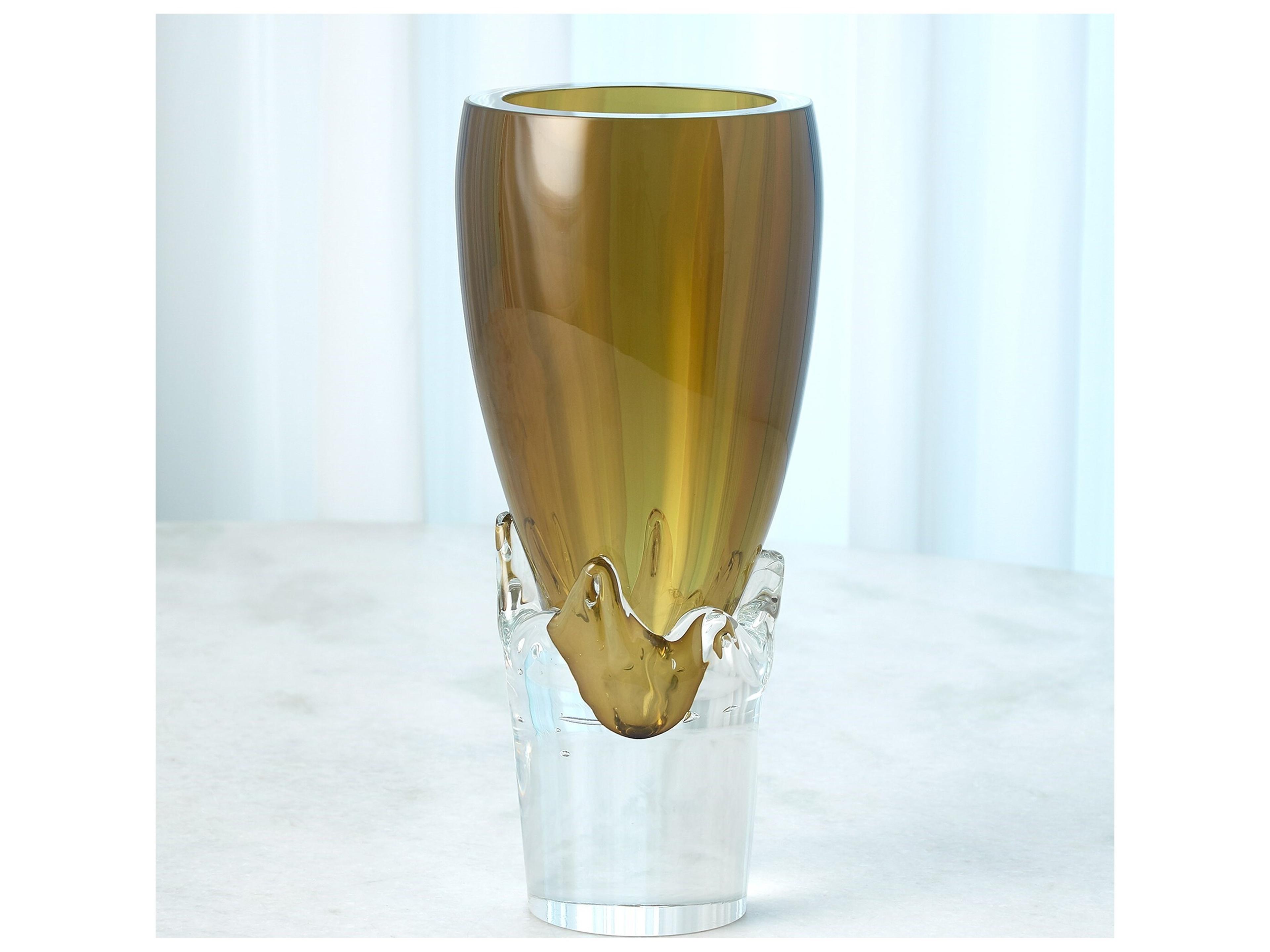 Global Views Vase