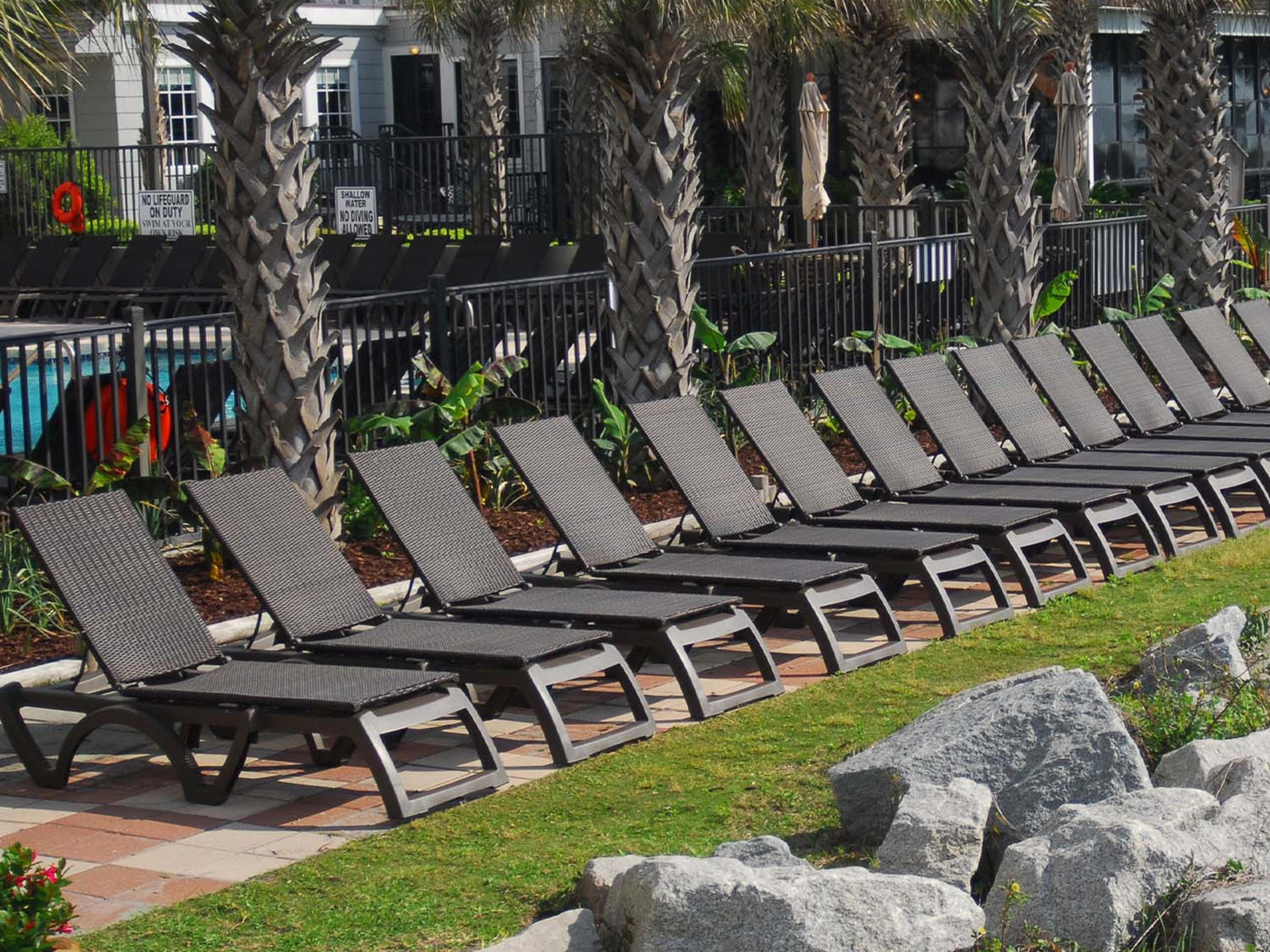 Java Resin Wicker Outdoor Patio Lounge Set