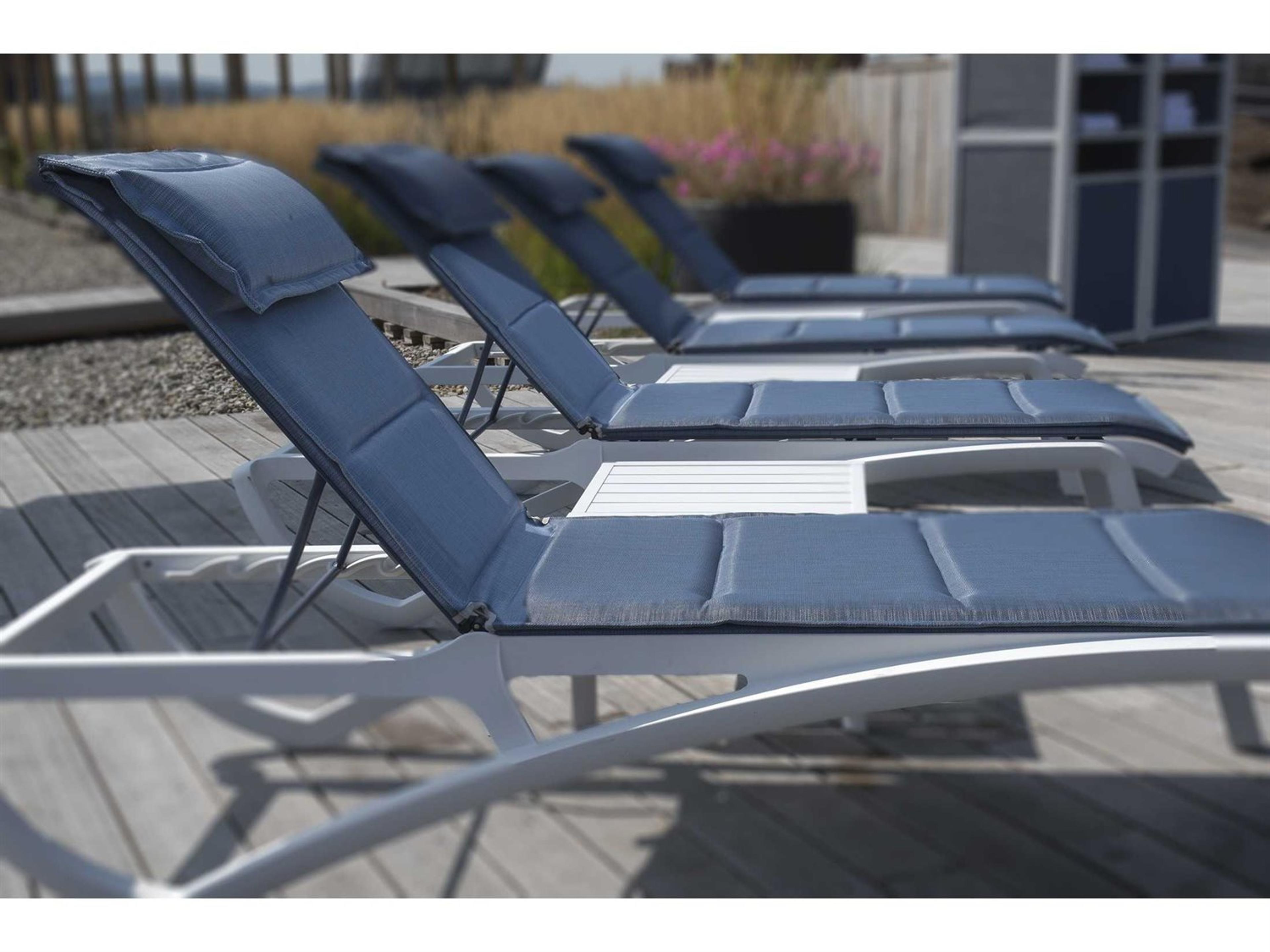 Sunset Glacier White Aluminum Resin Patio Lounge Set in Madras Blue