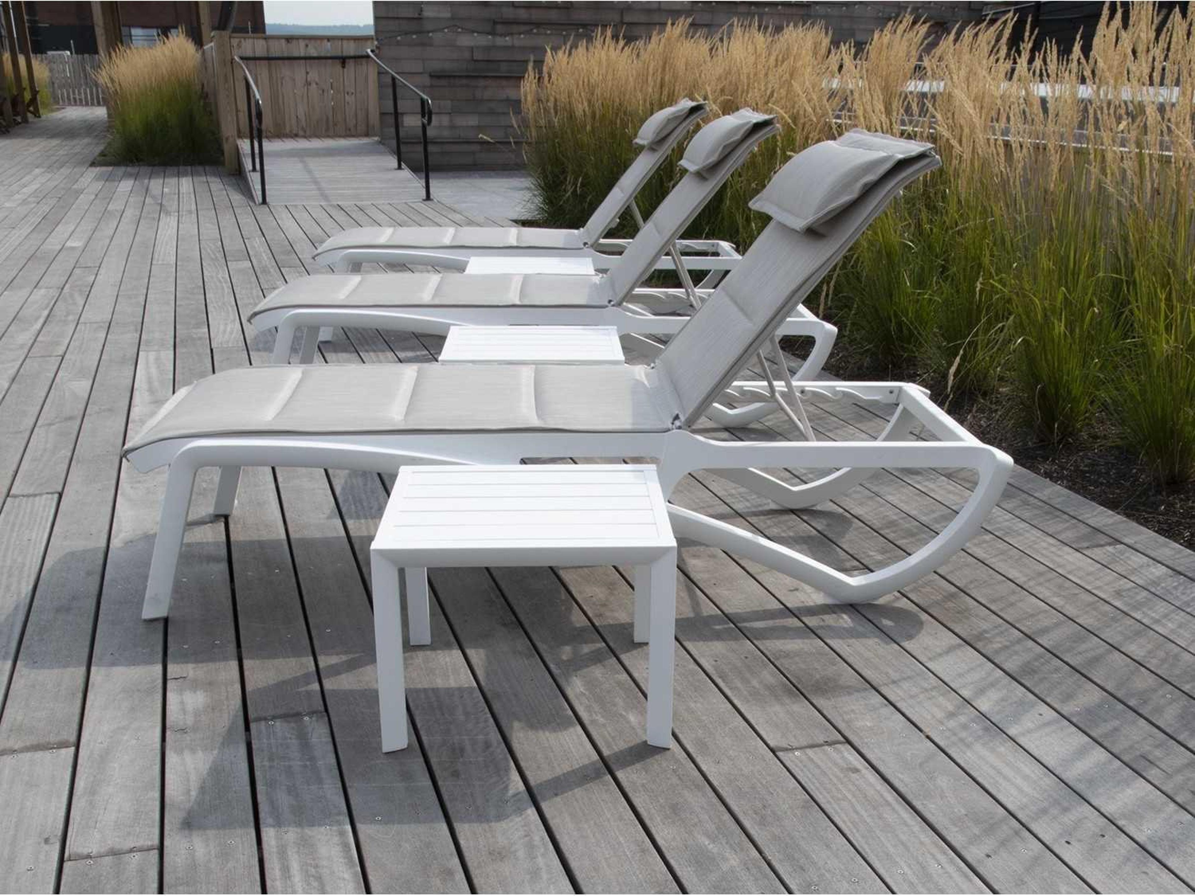 Sunset Glacier White Aluminum Resin Outdoor Lounge Set in Beige