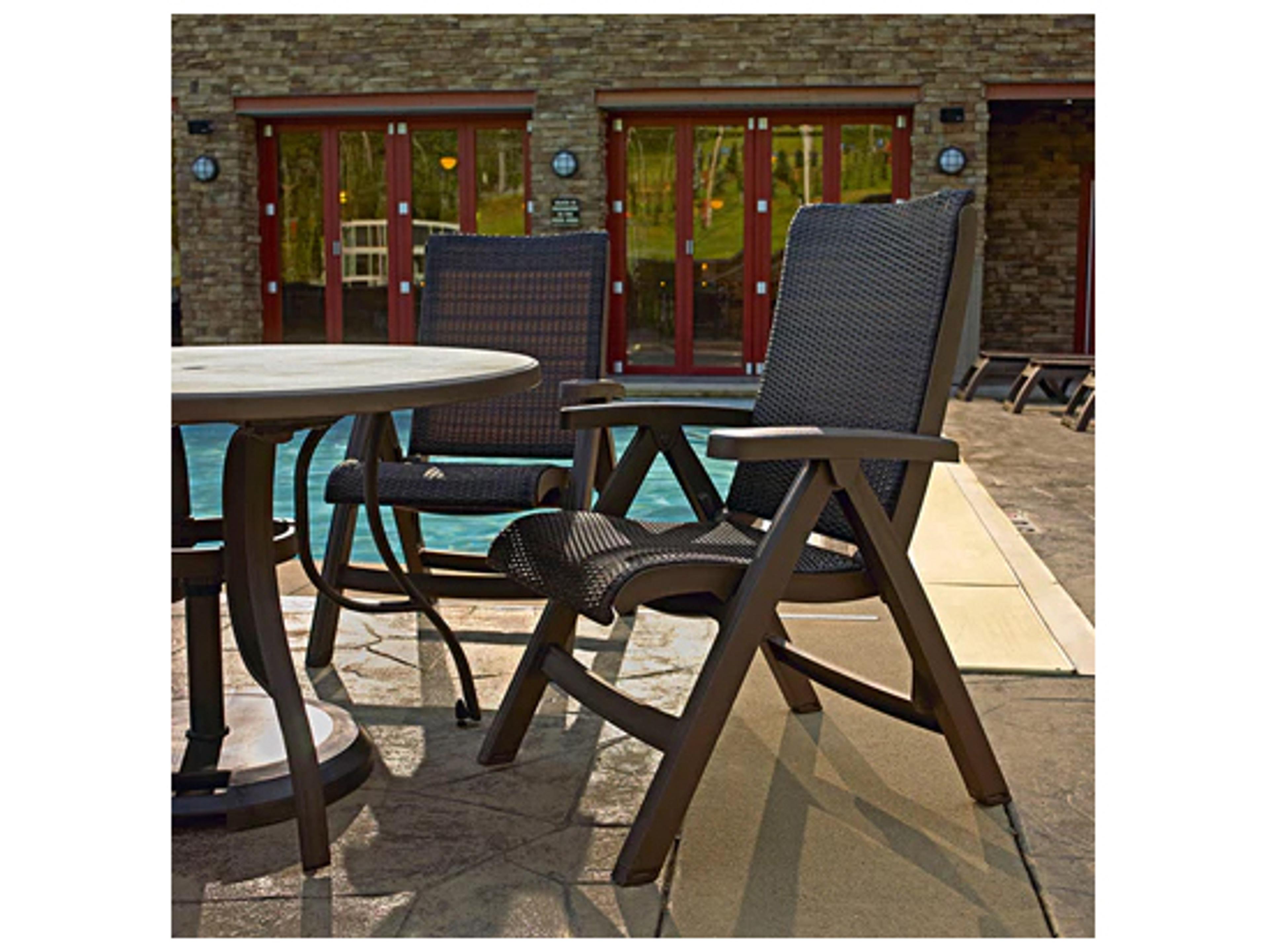 Grosfillex Java Resin Wicker Bronze Folding Patio Lounge Chair in Bronze