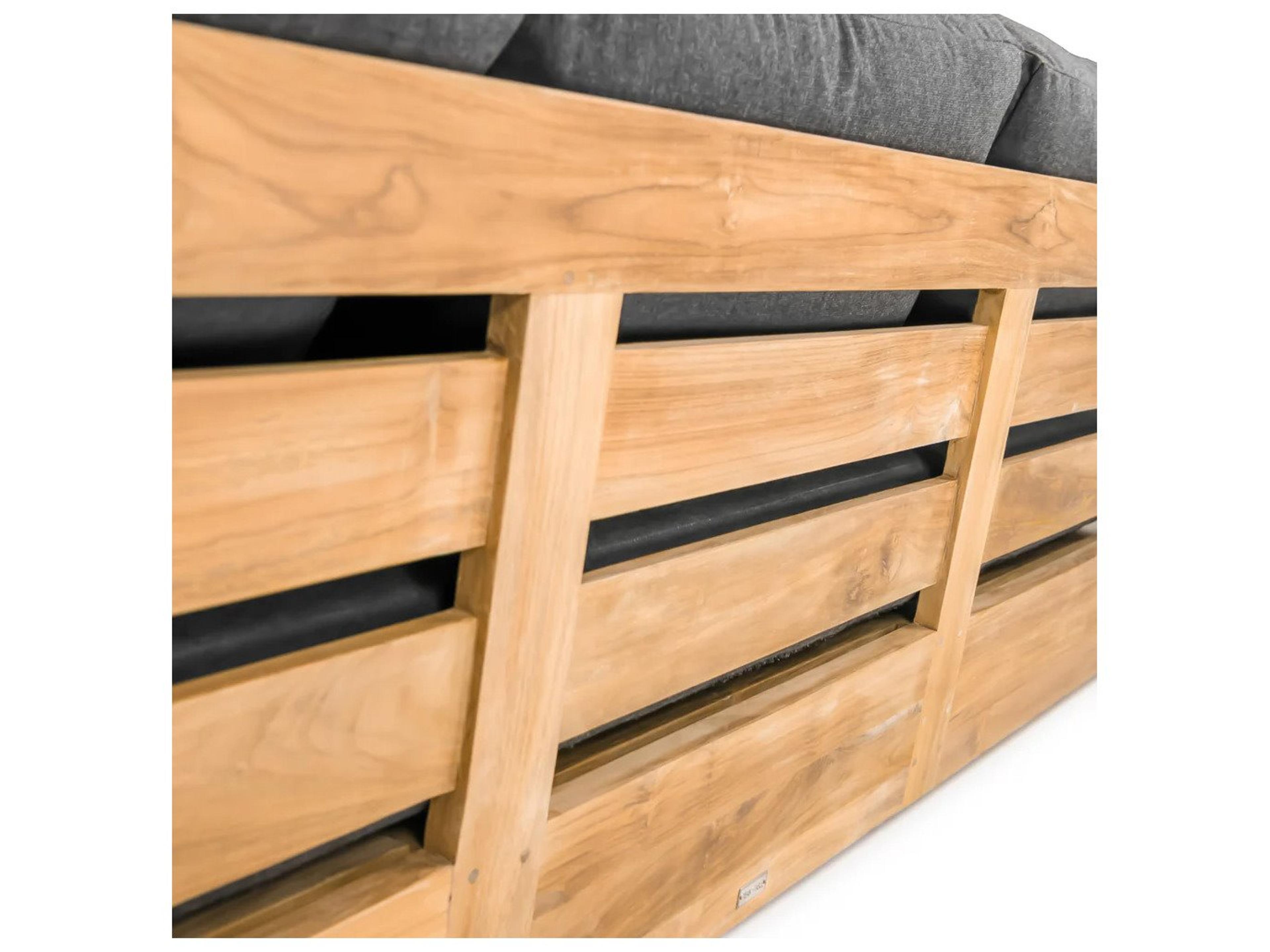 Harmonia Living Caldas Sofa