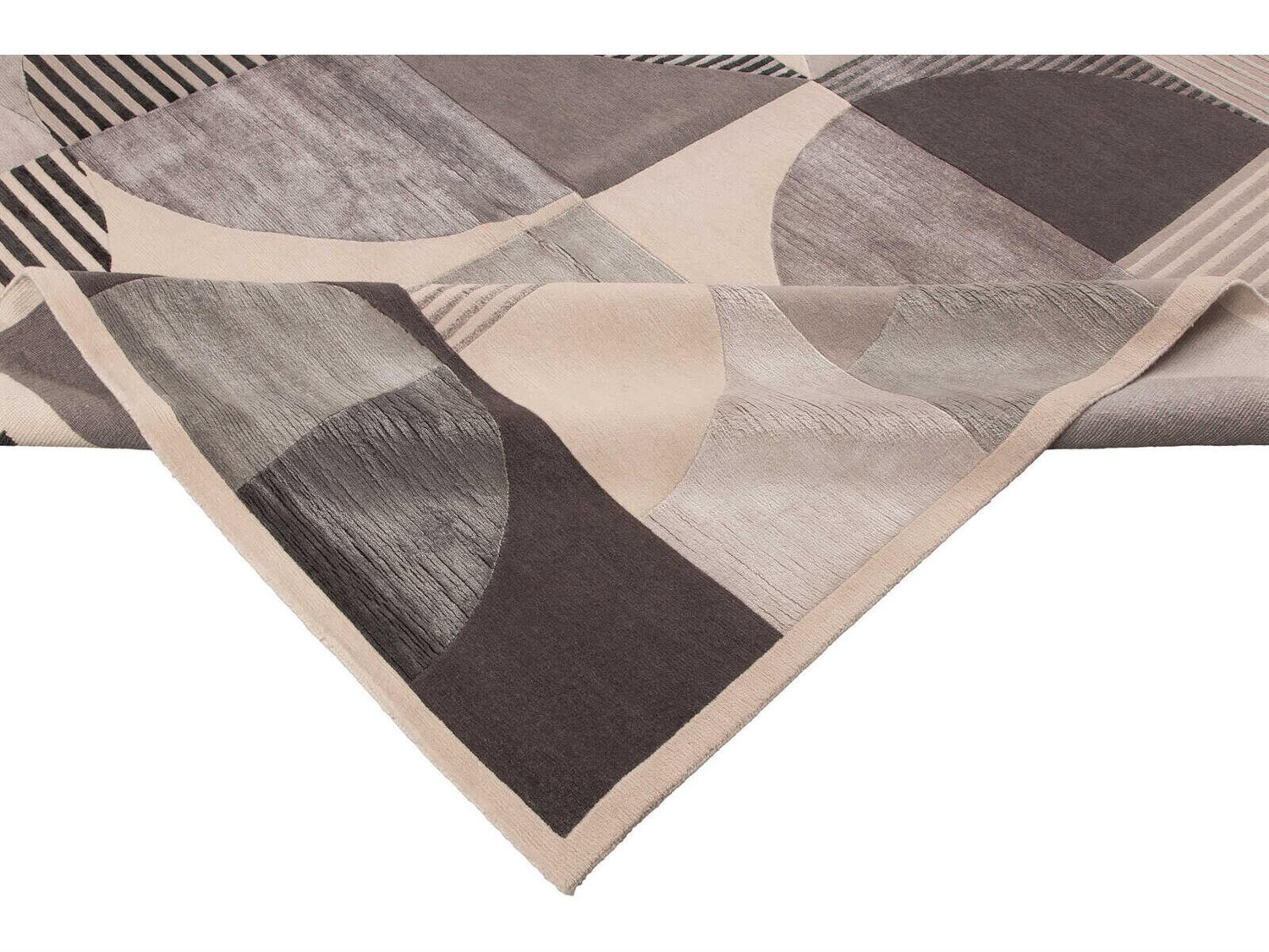 Harounian Rugs Ivory - Silver Area Rug