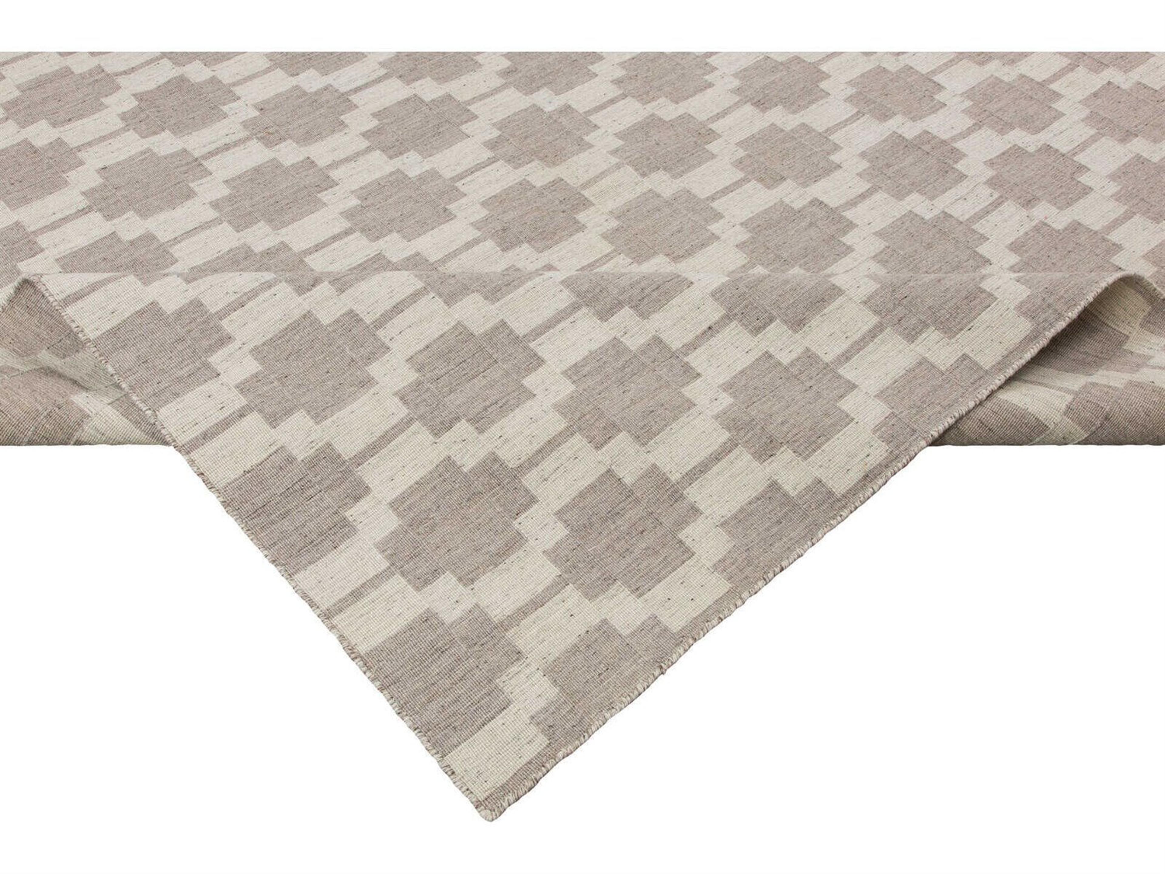 Harounian Rugs  Ivory - Silver Area Rug