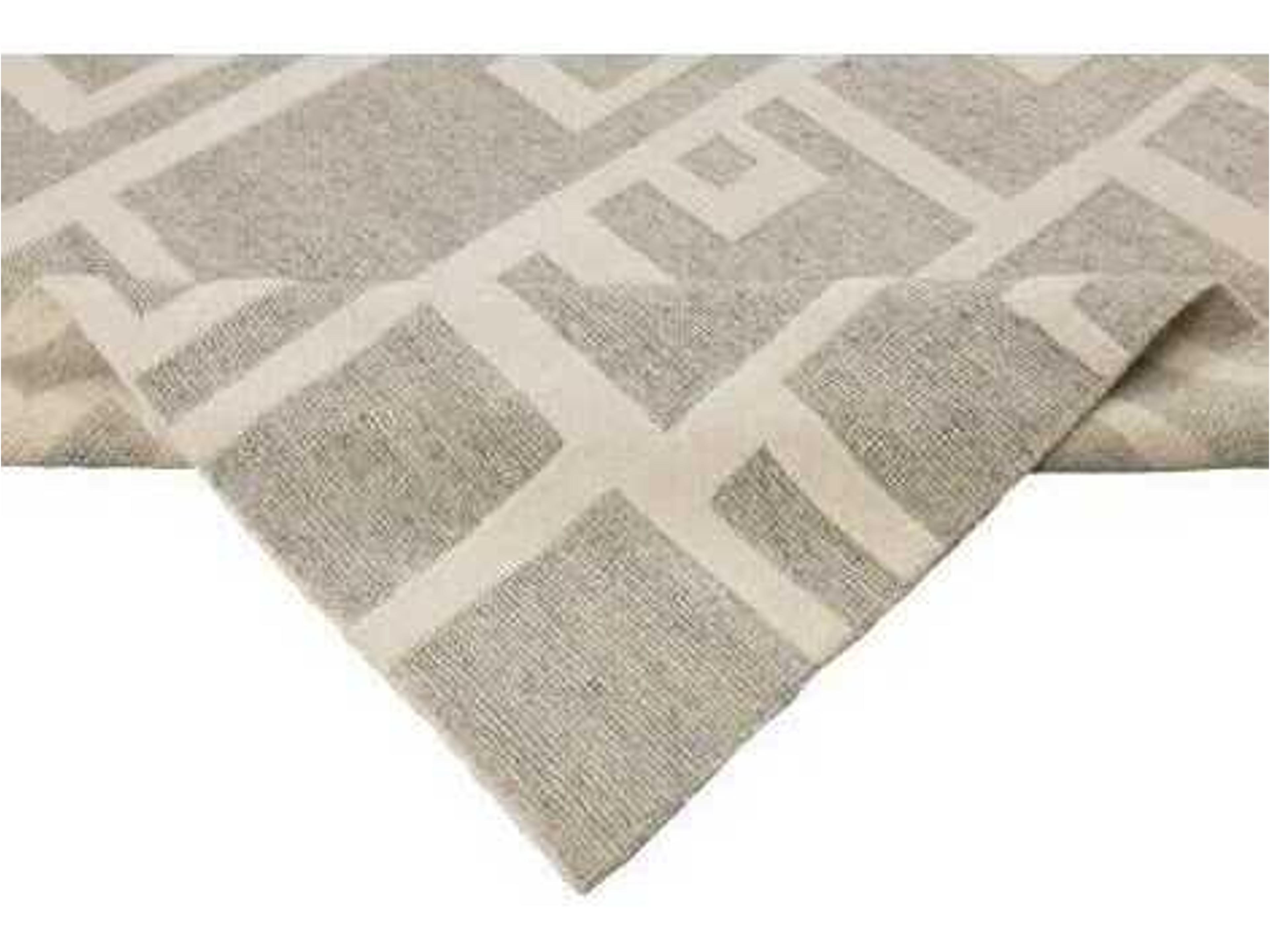 Harounian Rugs Nepali  Silver - Ivory Area Rug