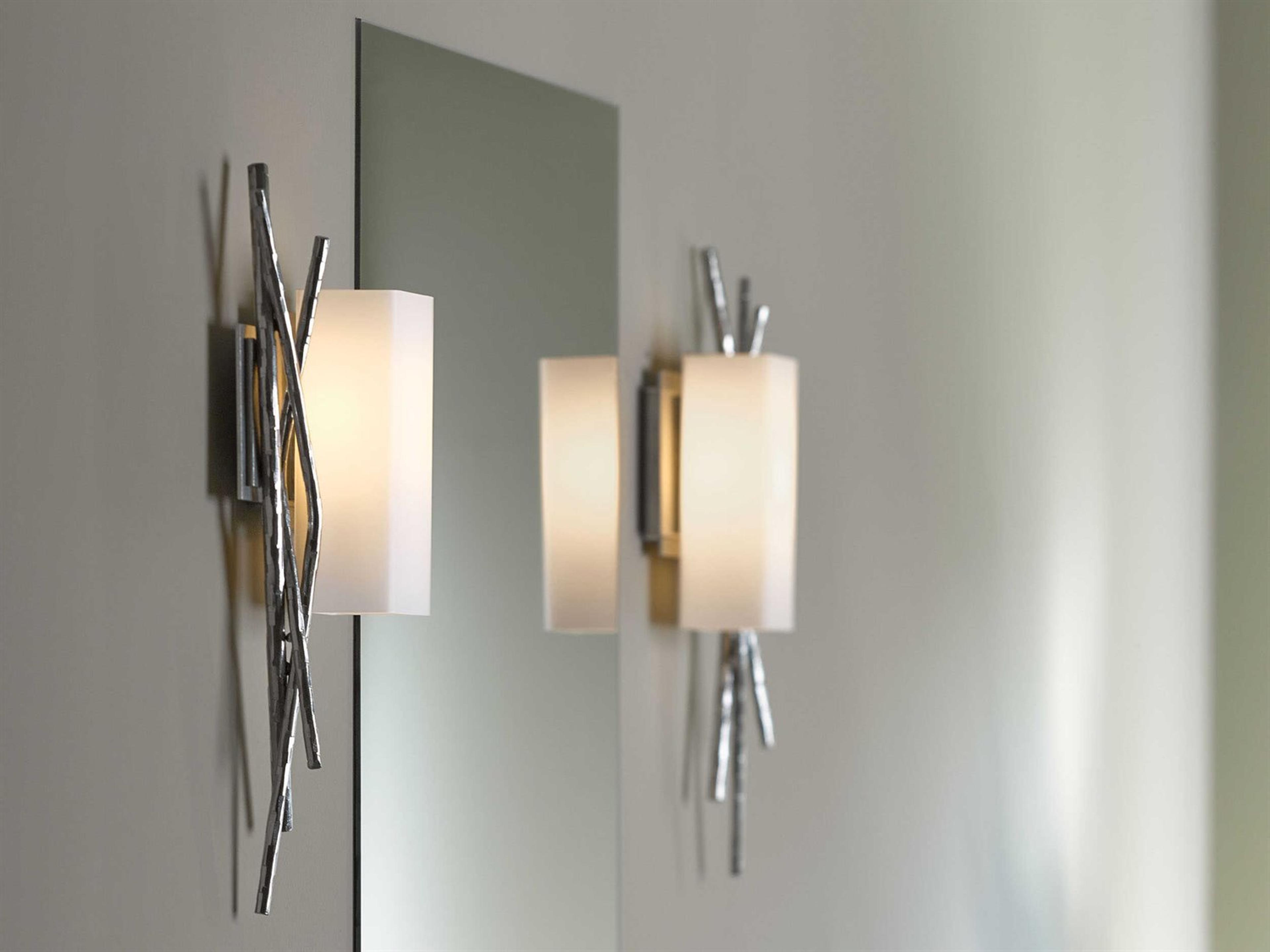 Hubbardton Forge Brindille 1-Light Steel Glass Wall Sconce