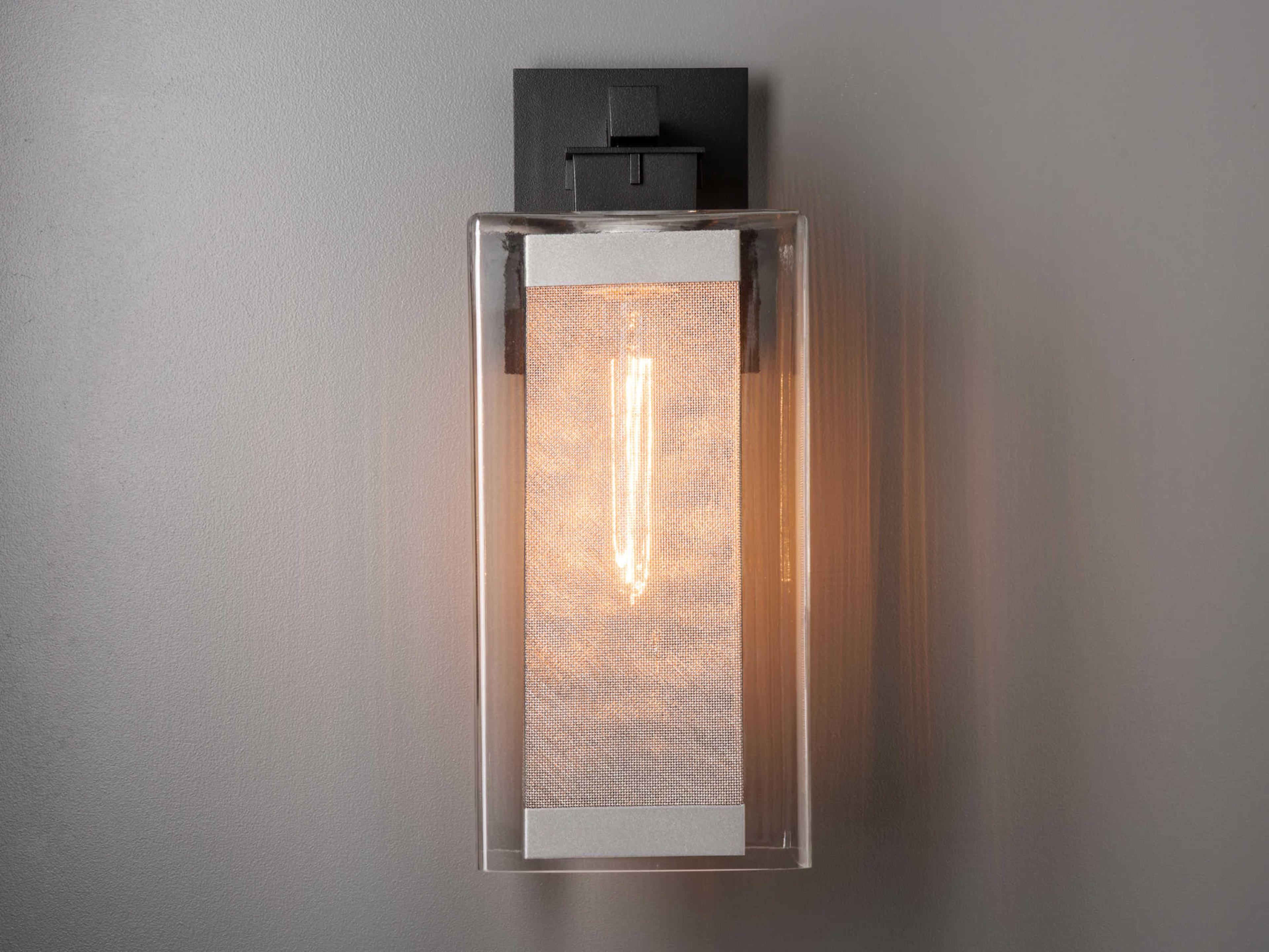 Hubbardton Forge Polaris 1 - Light Glass Outdoor Wall Light