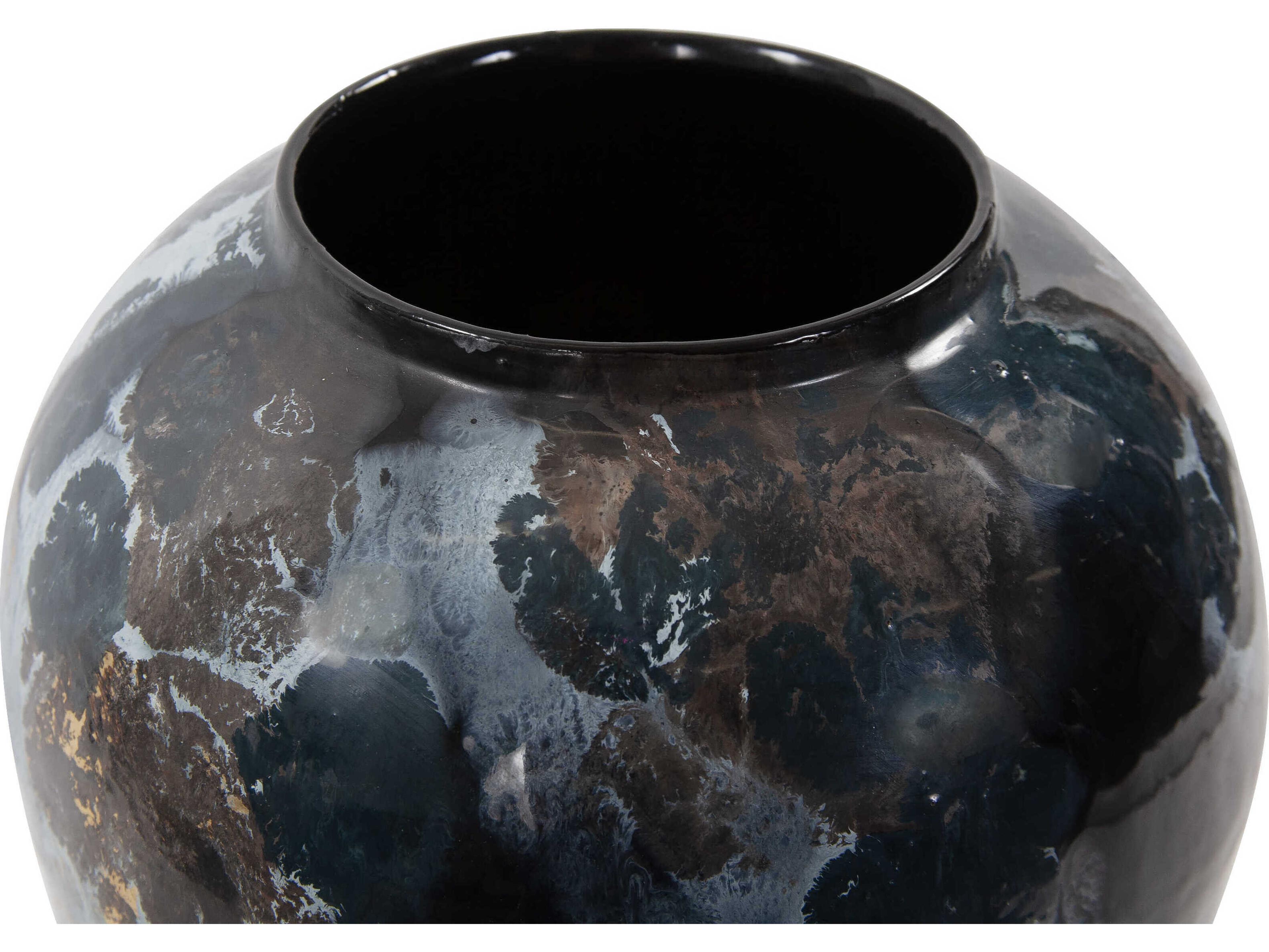 Howard Elliott Oceanique Ocean Beach Torpedo Vase