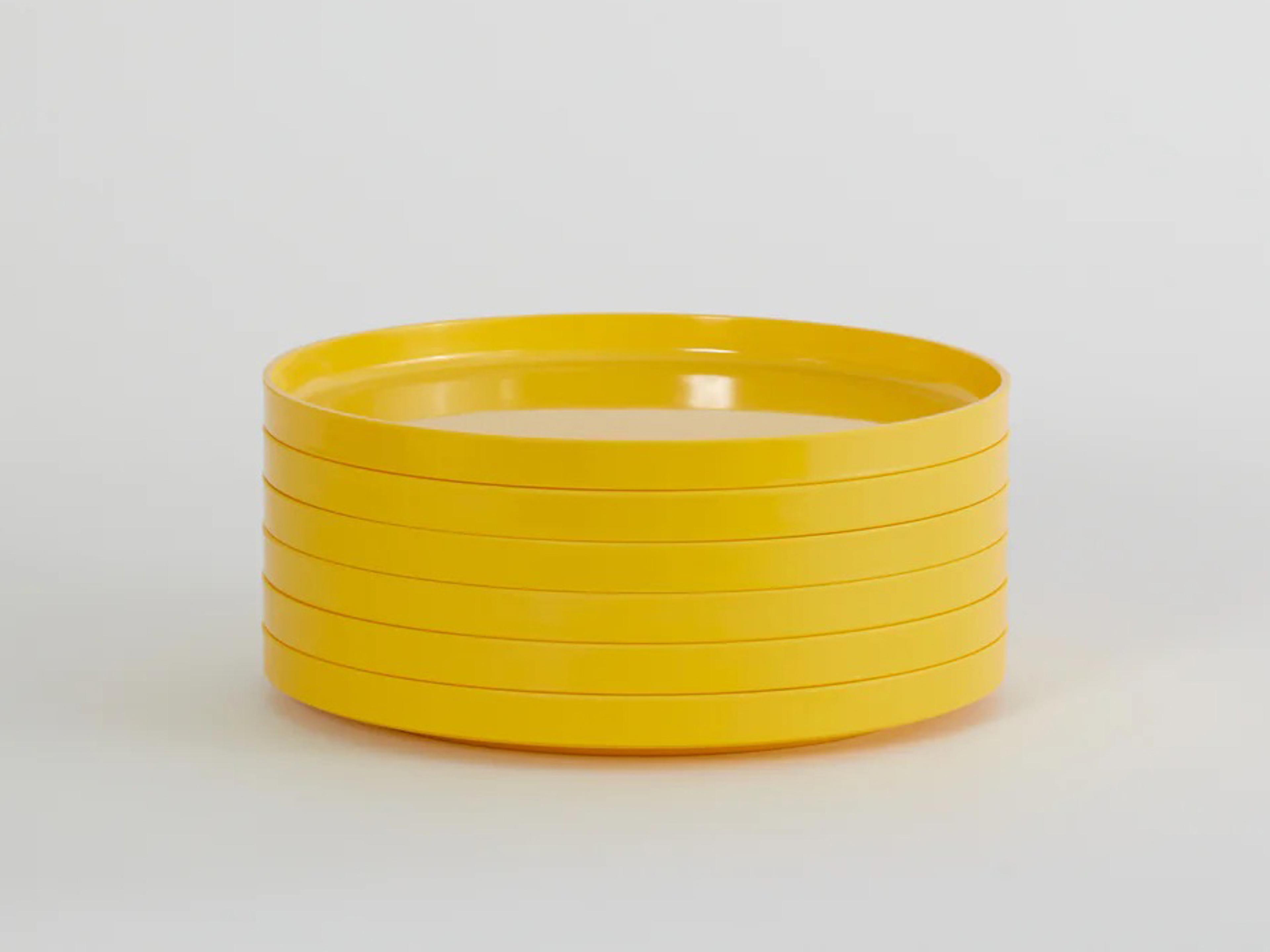 Heller Outdoor Max Yellow Dinnerware Kit 24 (6 dinner plates, 6 salad plates, 6 bowls, 6 mugs)