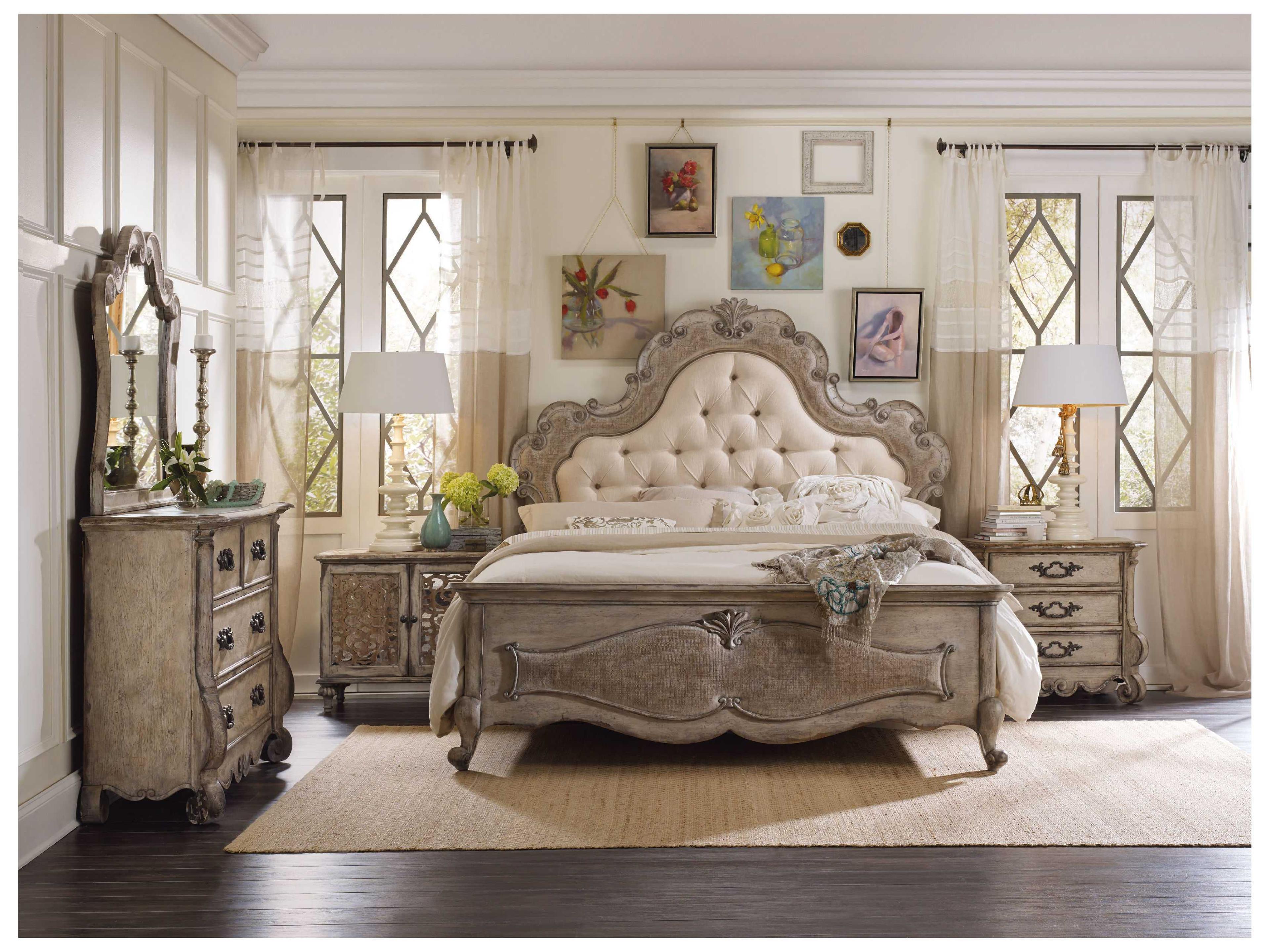 Luxecor Heritage 3-Drawers White Hardwood Nightstand