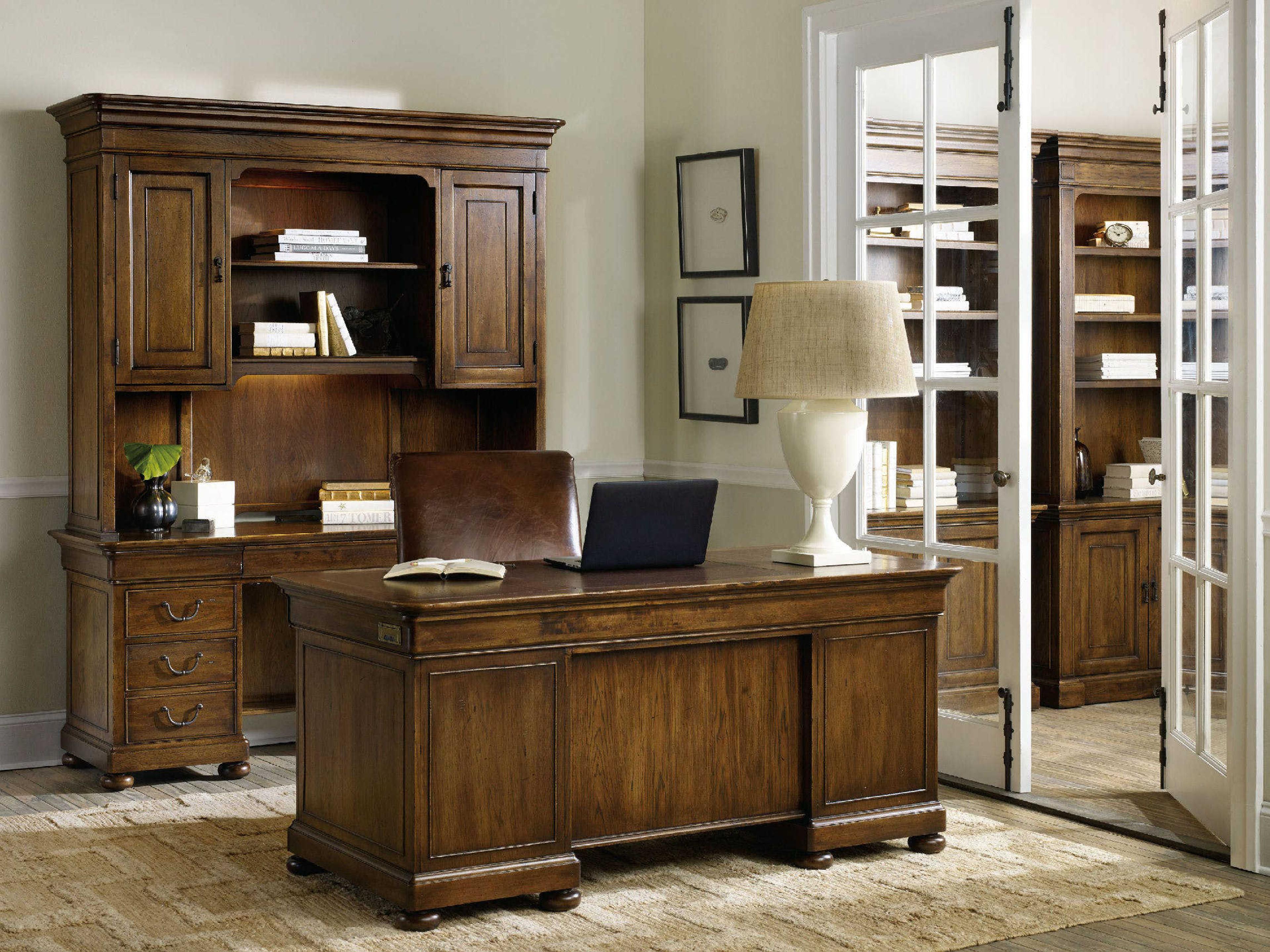 Luxecor Heritage Dark Wood Brown Rubberwood Executive Desk