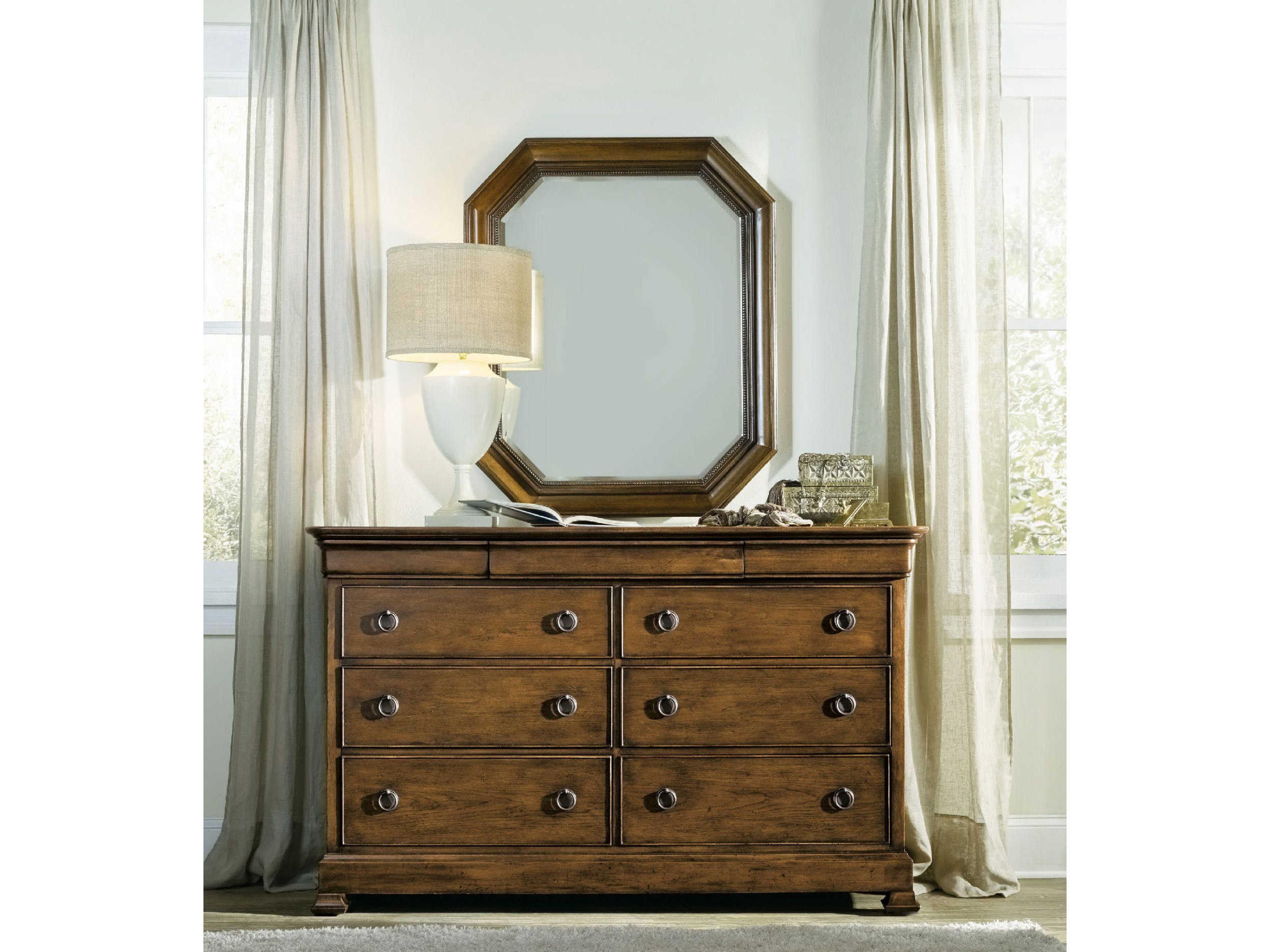 Luxecor Heritage 9-Drawers Brown Rubberwood Double Dresser