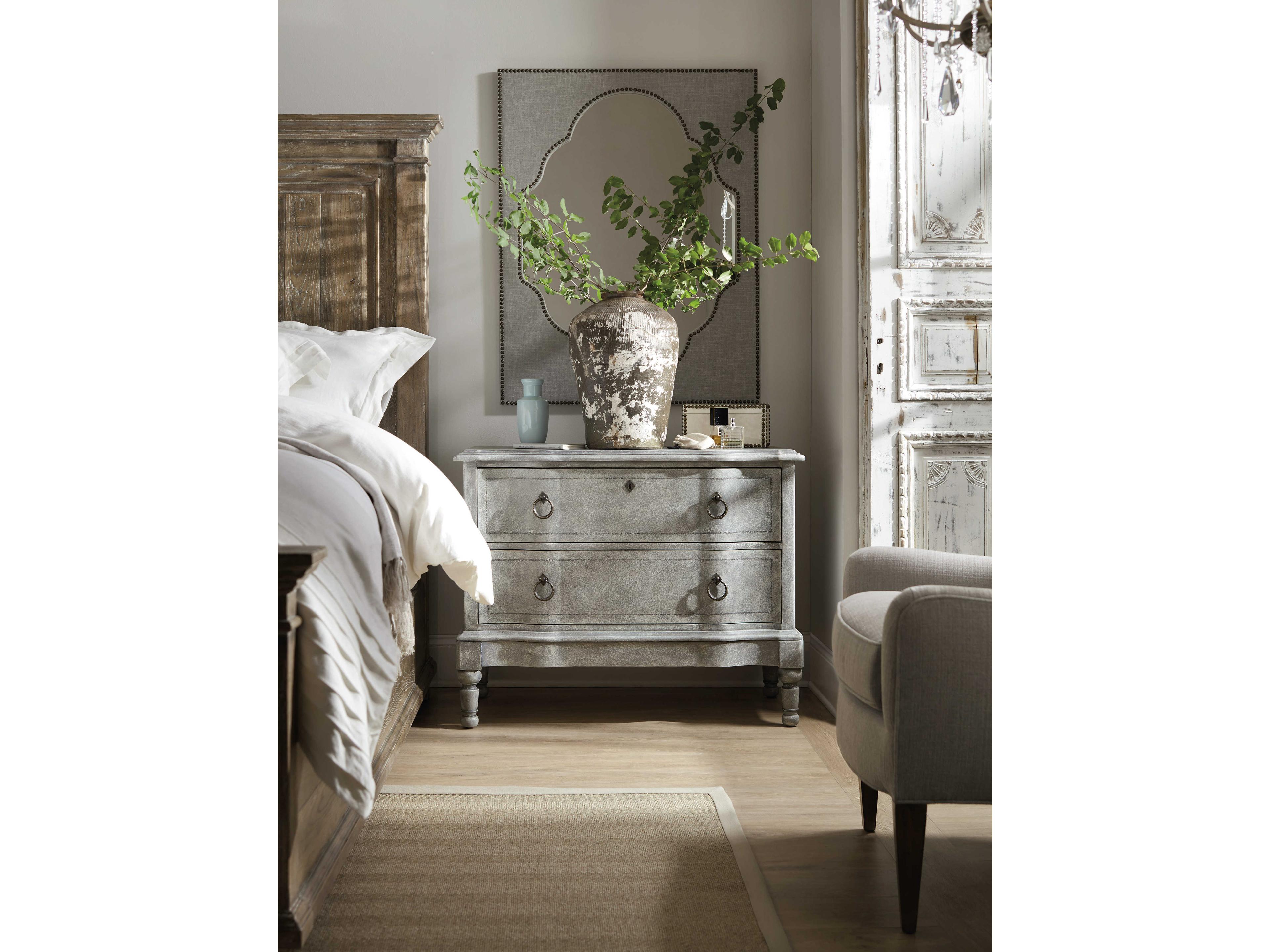 Luxecor Heritage 2-Drawers Cedar Wood Chest Nightstand