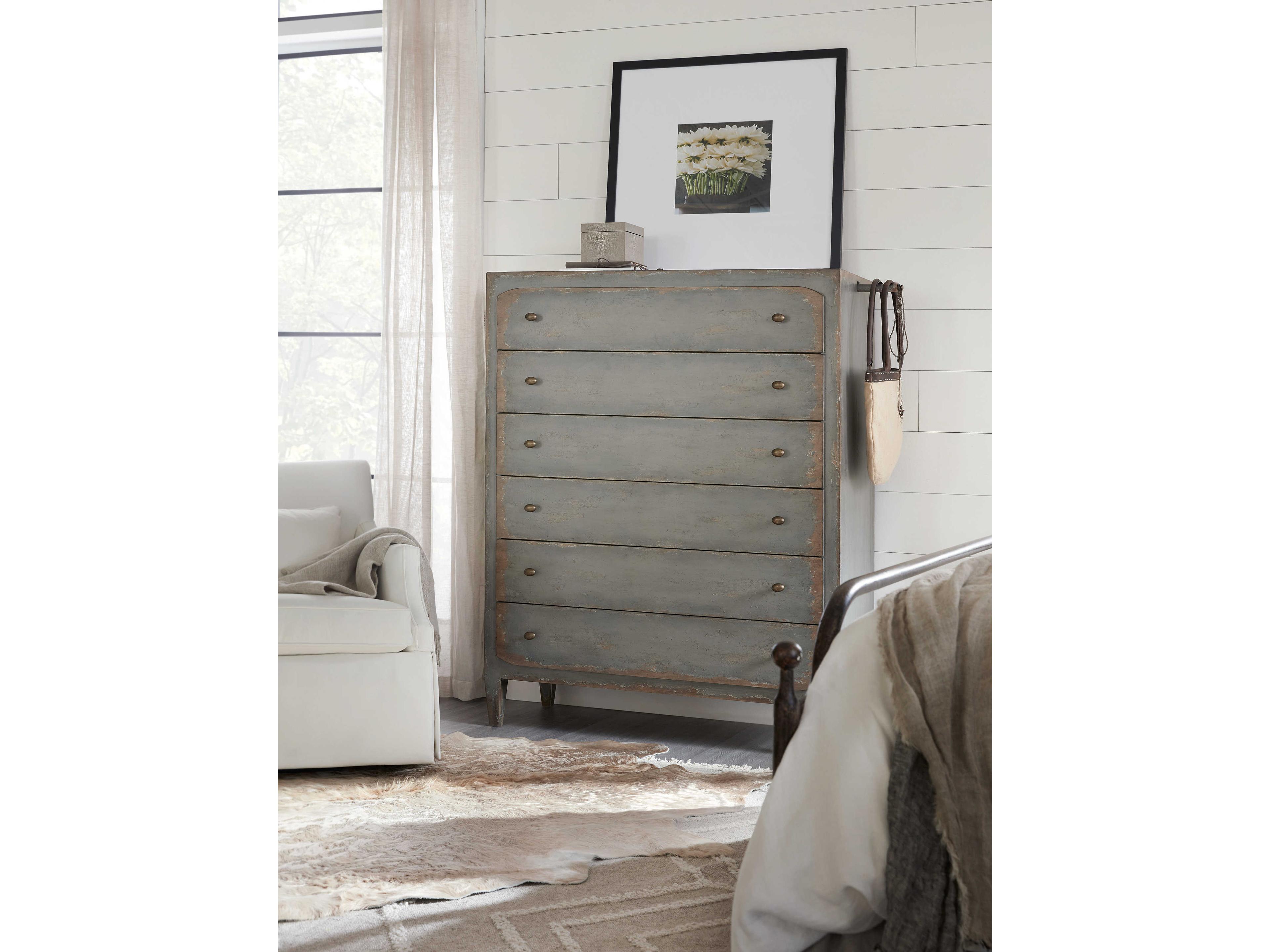 Luxecor Heritage 6-Drawers Gray Cedar Wood Accent Chest