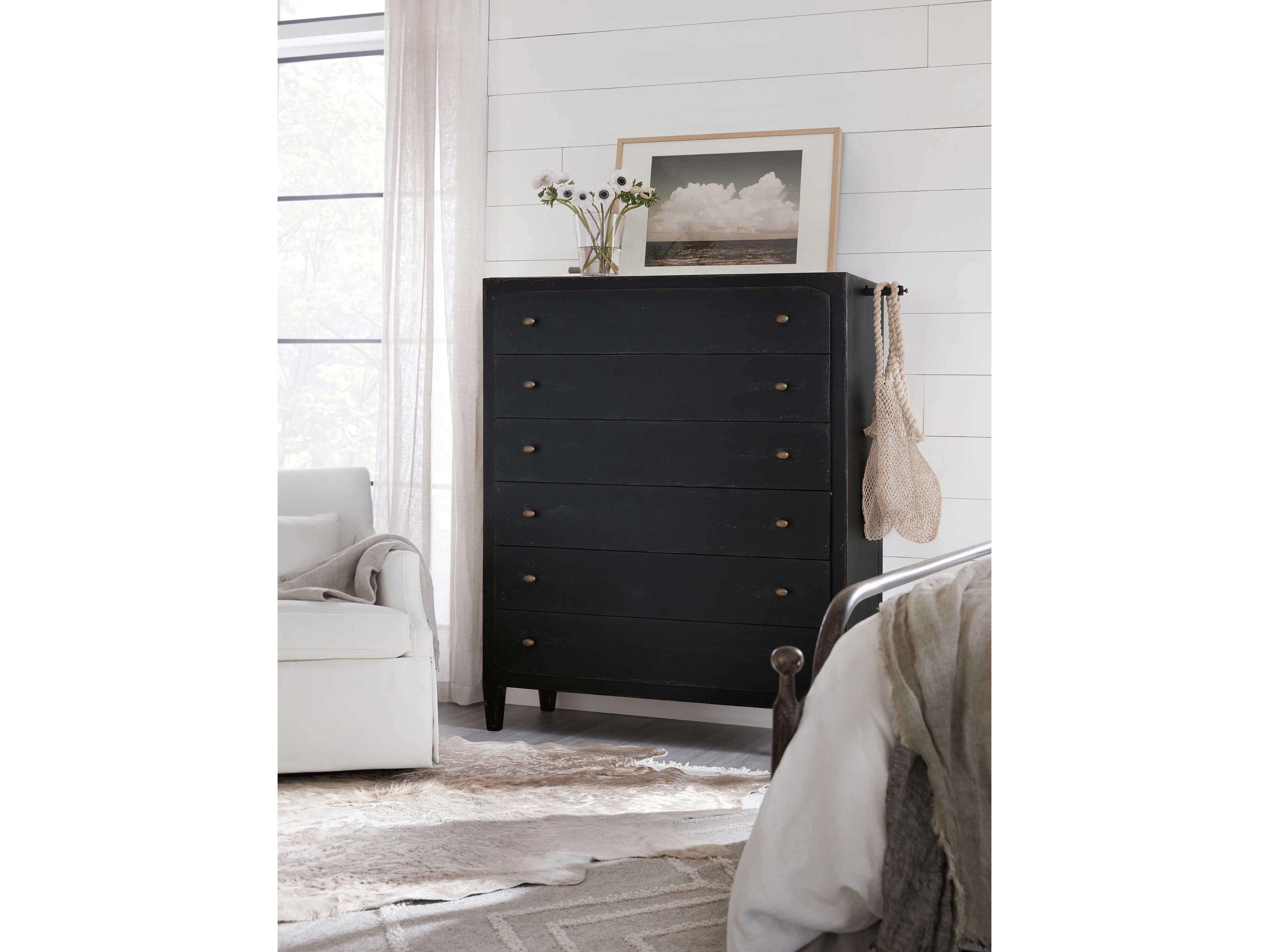 Luxecor Heritage 6-Drawers Black Cedar Wood Accent Chest