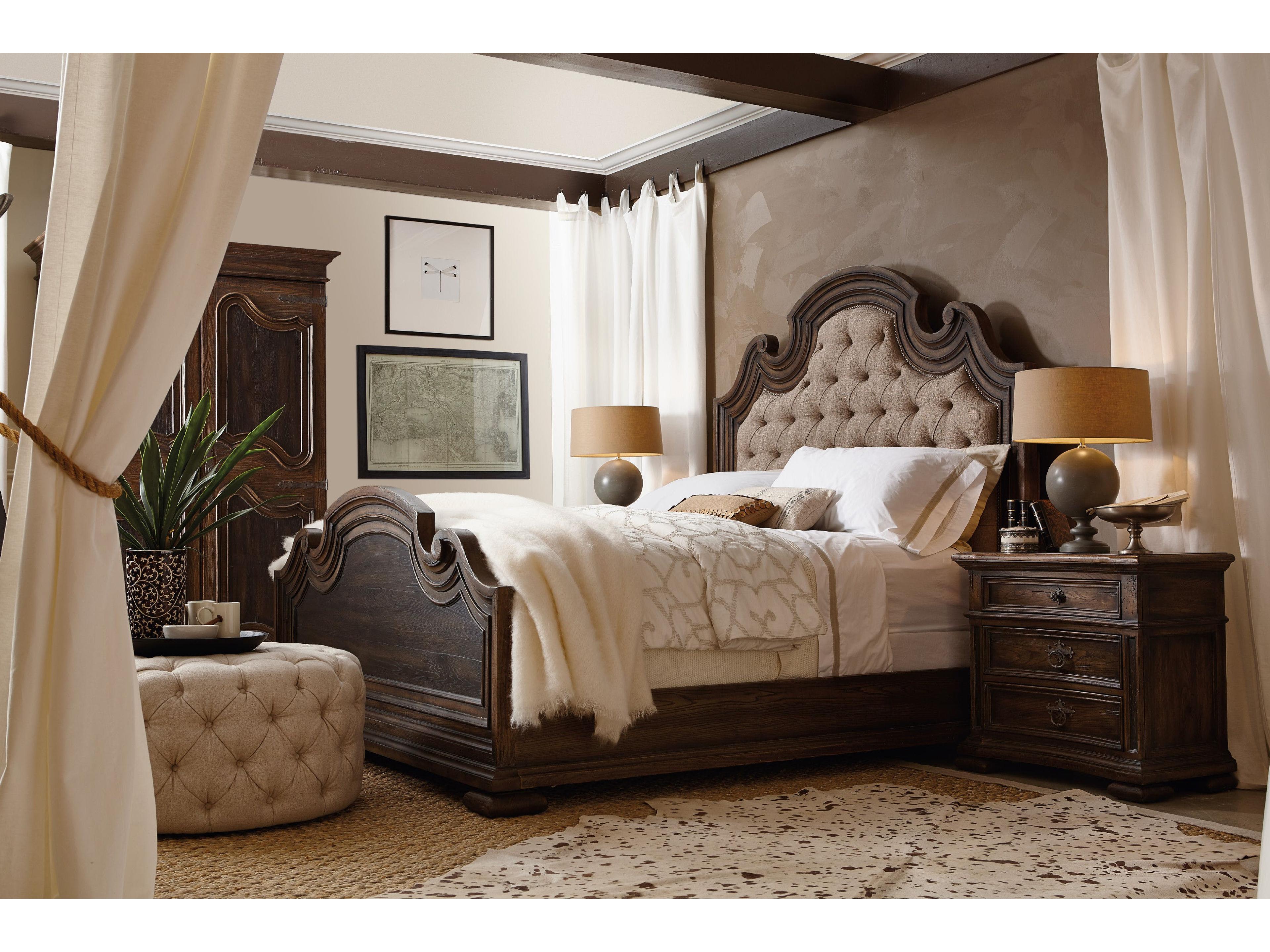 Luxecor Heritage Hardwood Upholstered California King Panel Bed