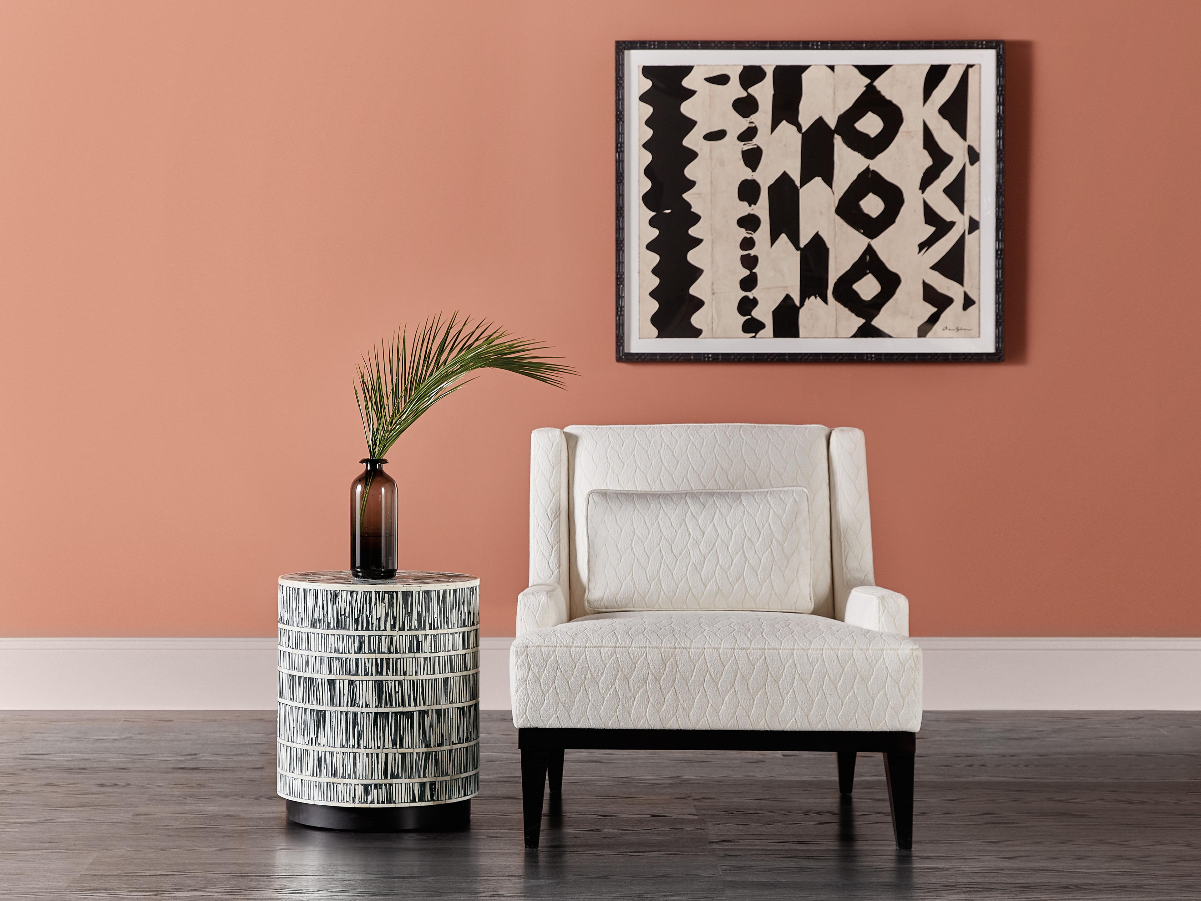 Hooker Furniture Melange Round White Bone Black End Table