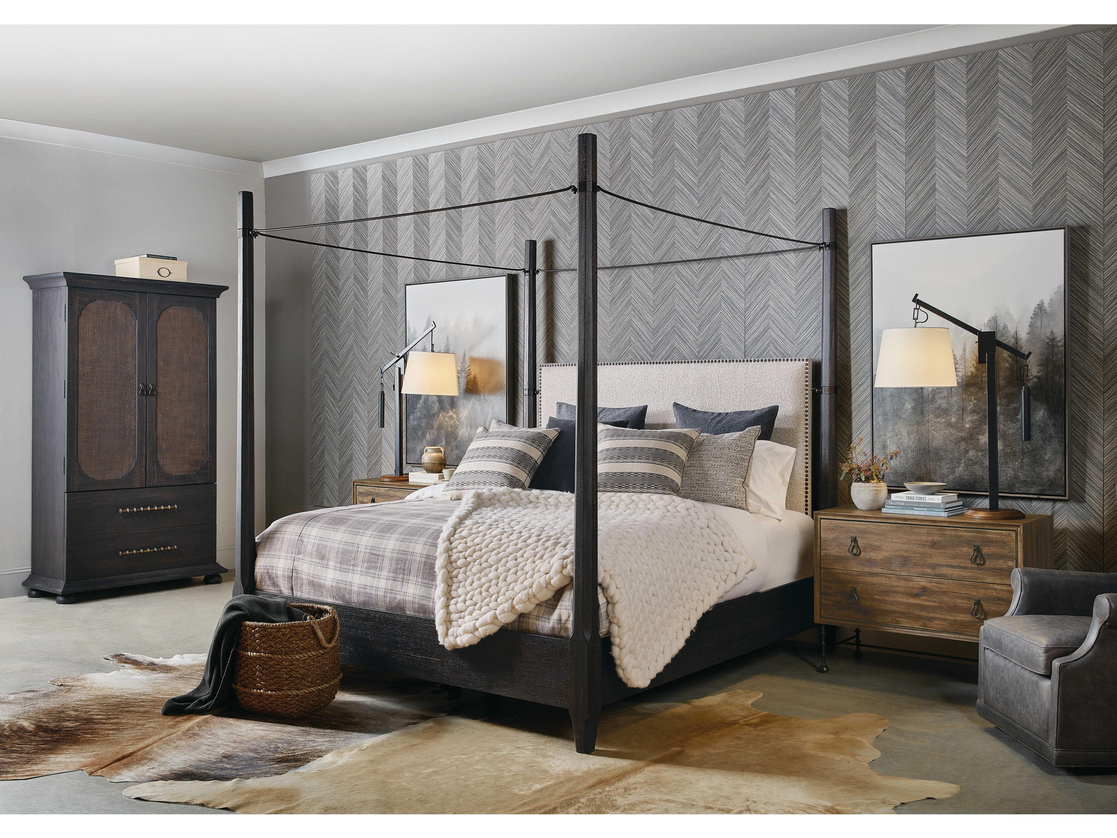 Hooker Furniture Big Sky Saxony Porcelain Black Upholstered King Poster Bed