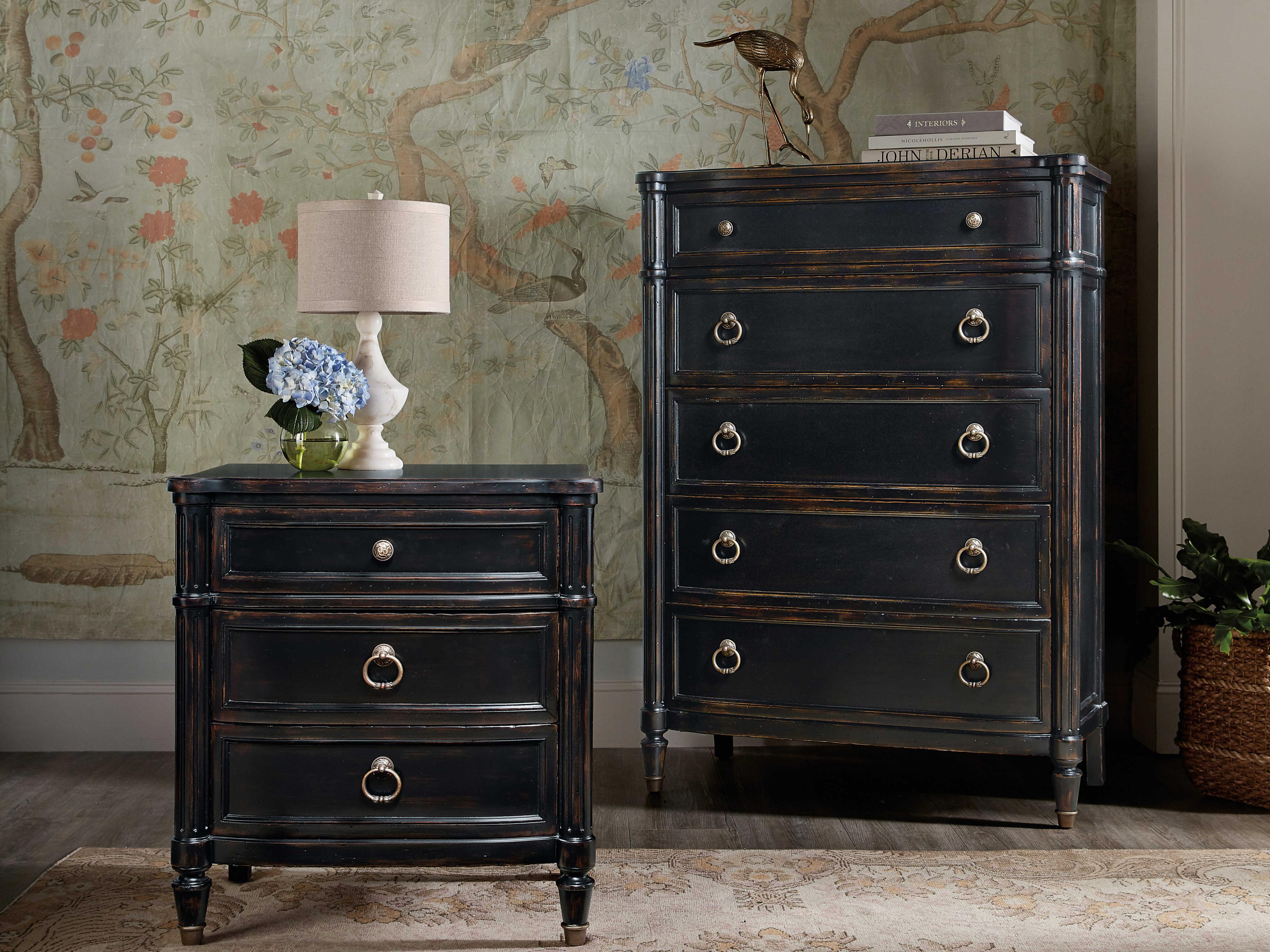 Hooker Furniture Charleston 5-Drawers Black Cherry Cedar Wood Accent Chest