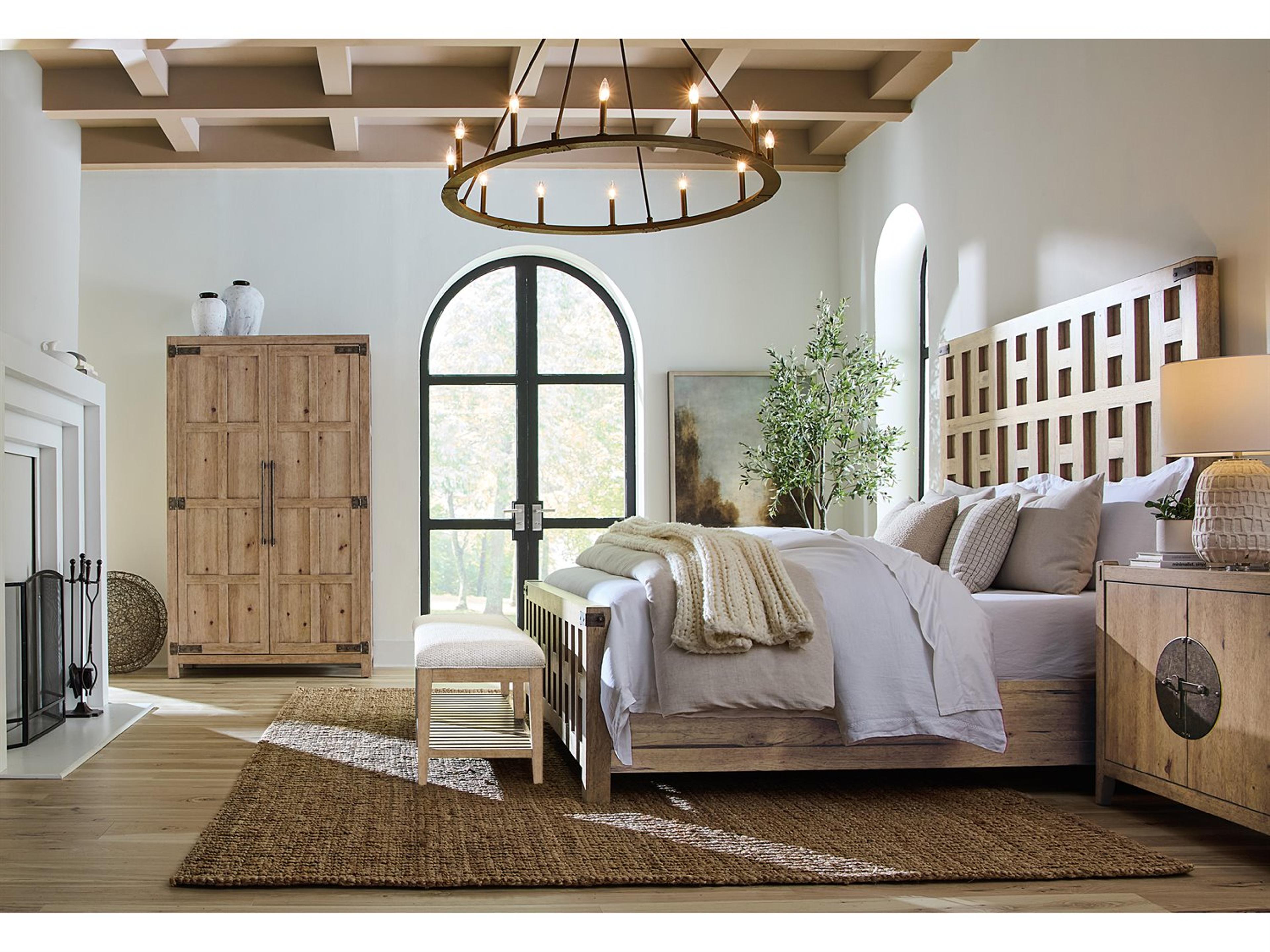 Luxecor Heritage Sonoma:light And Airy Vibe Beige Upholstered Accent Bench