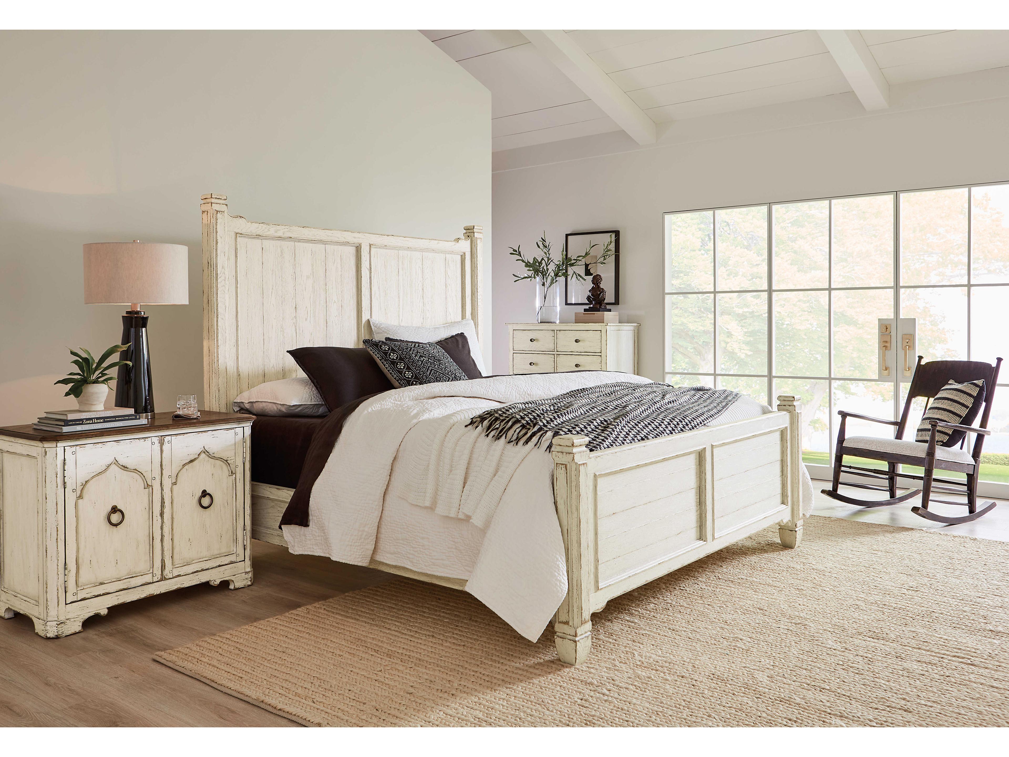 Hooker Furniture Americana White Oak Wood California King Panel Bed