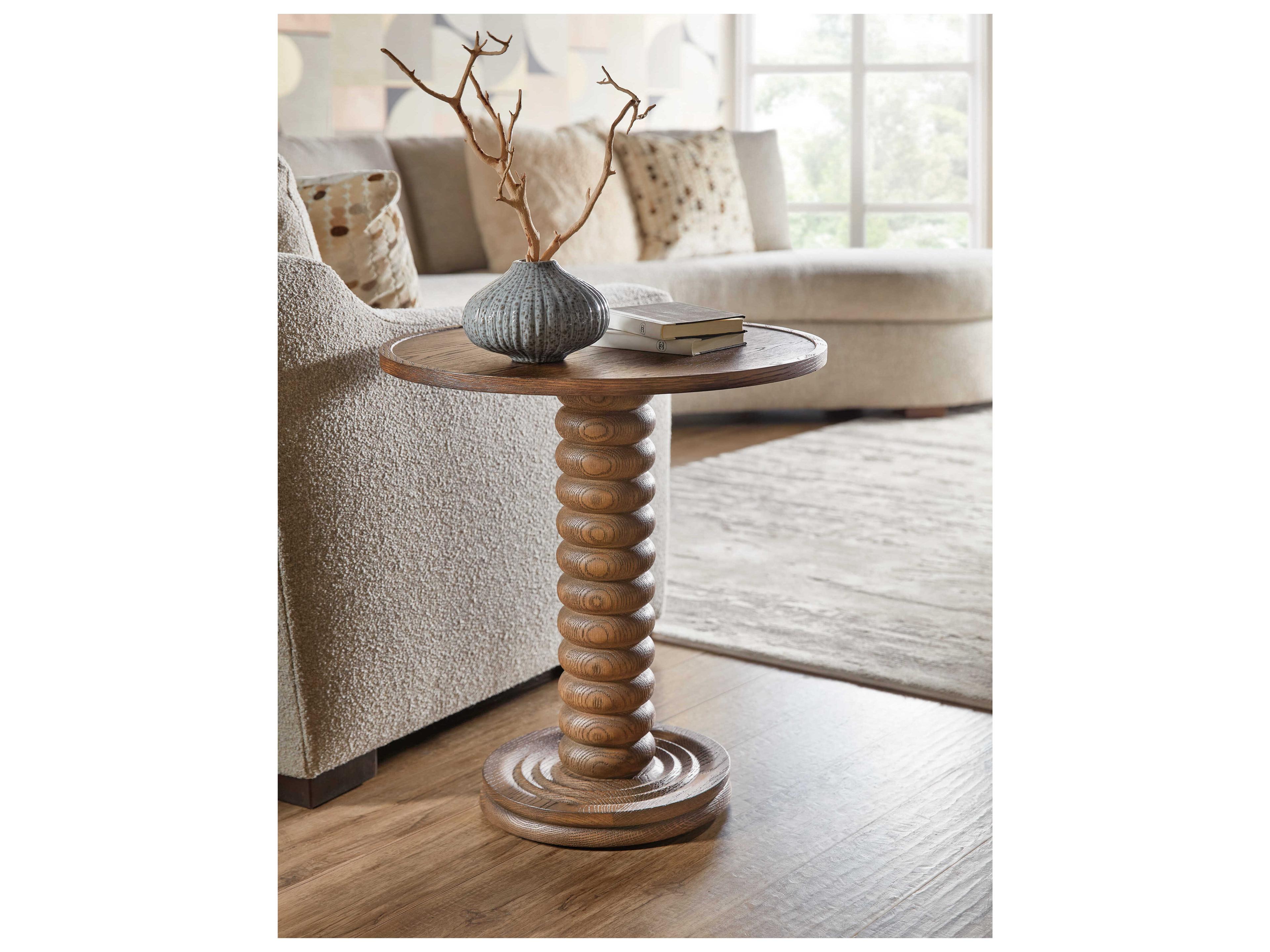 Hooker Furniture Commmarket Round Wood End Table