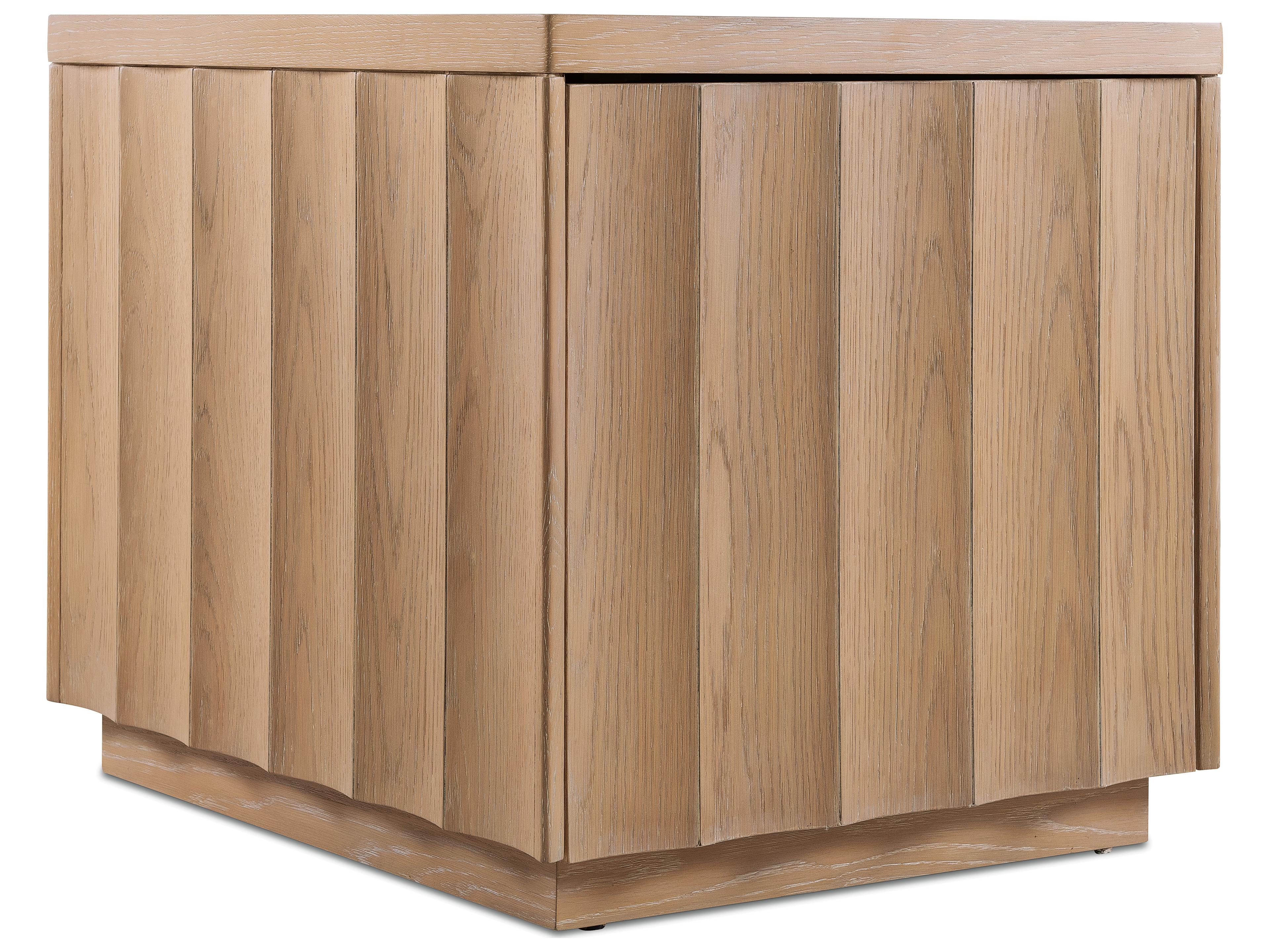 Hooker Furniture Commerce And Market Willow End Table