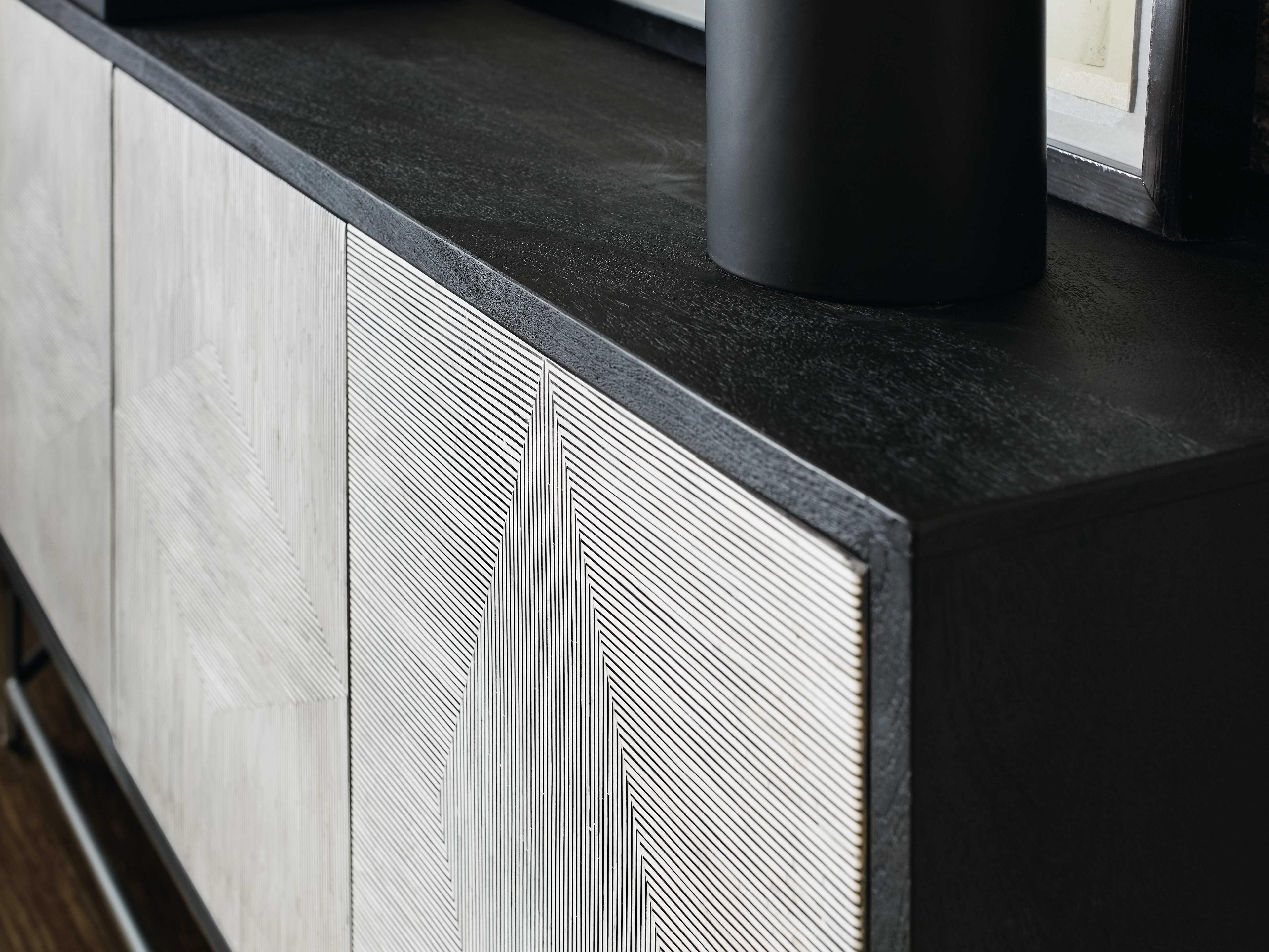 Hooker Furniture Commerce and Market Fine Lines 80" Mango Wood Black White Bone Credenza Sideboard