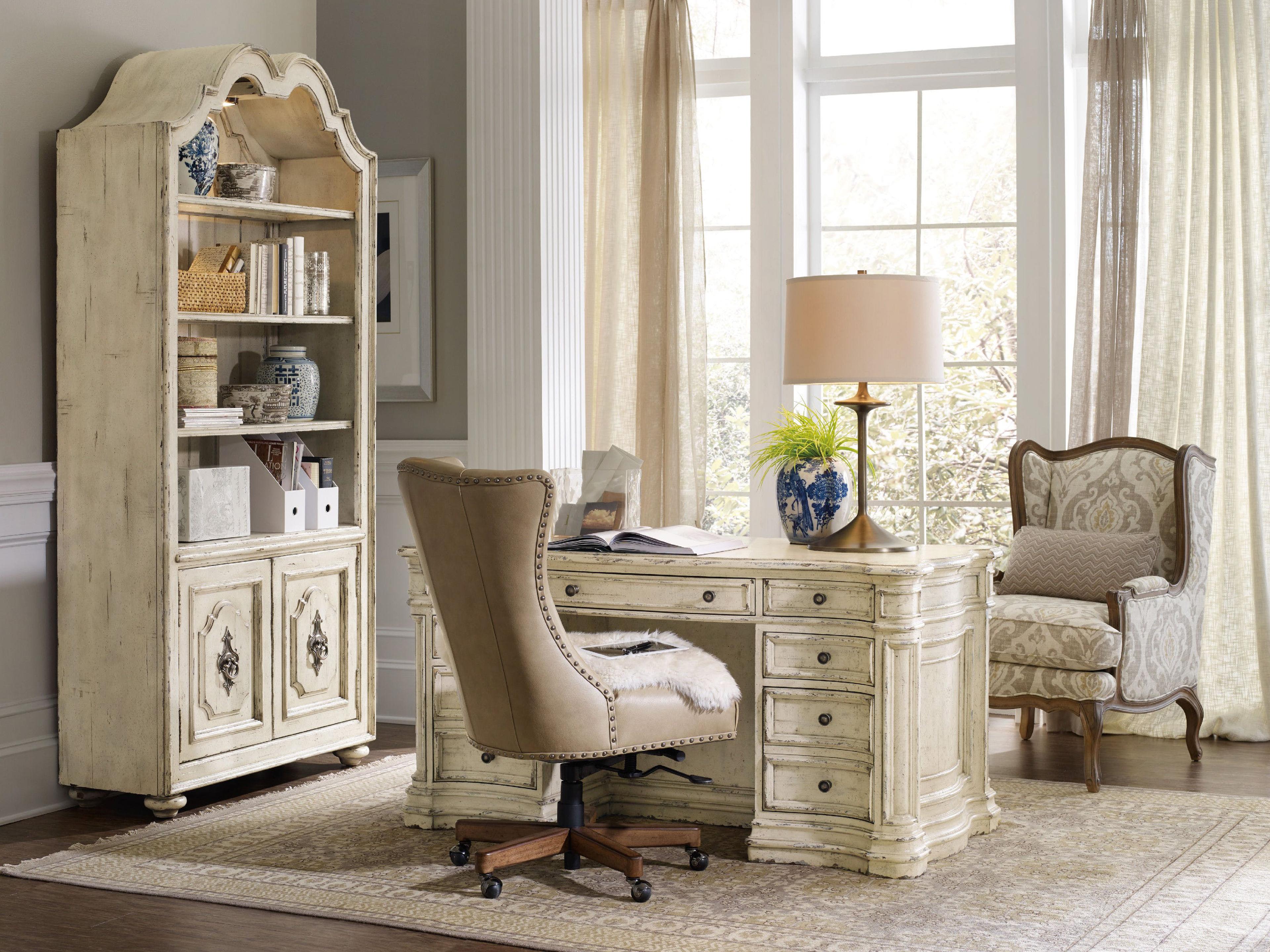 Hooker Furniture Lynn Beige Leather Adjustable Swivel Tilt Executive Desk Chair