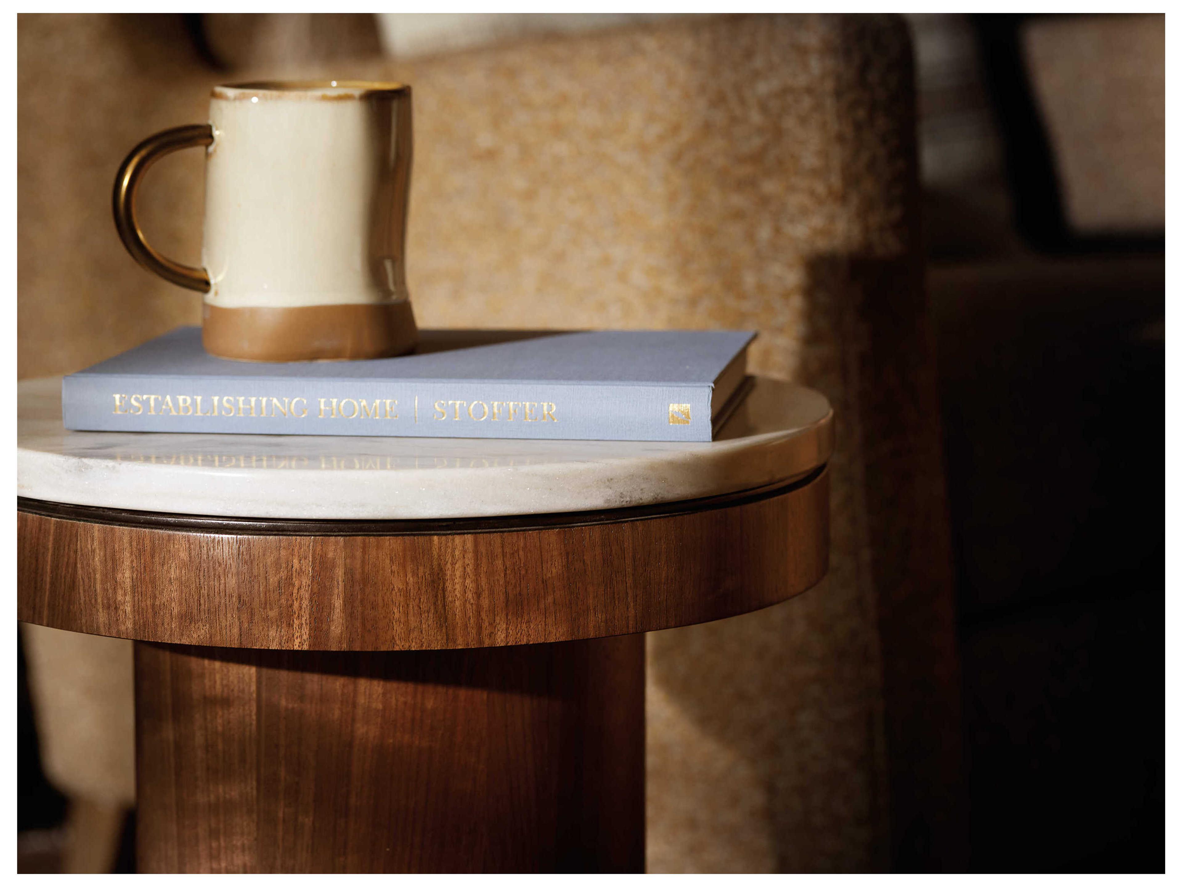 Hooker Furniture Vana Round Side Table