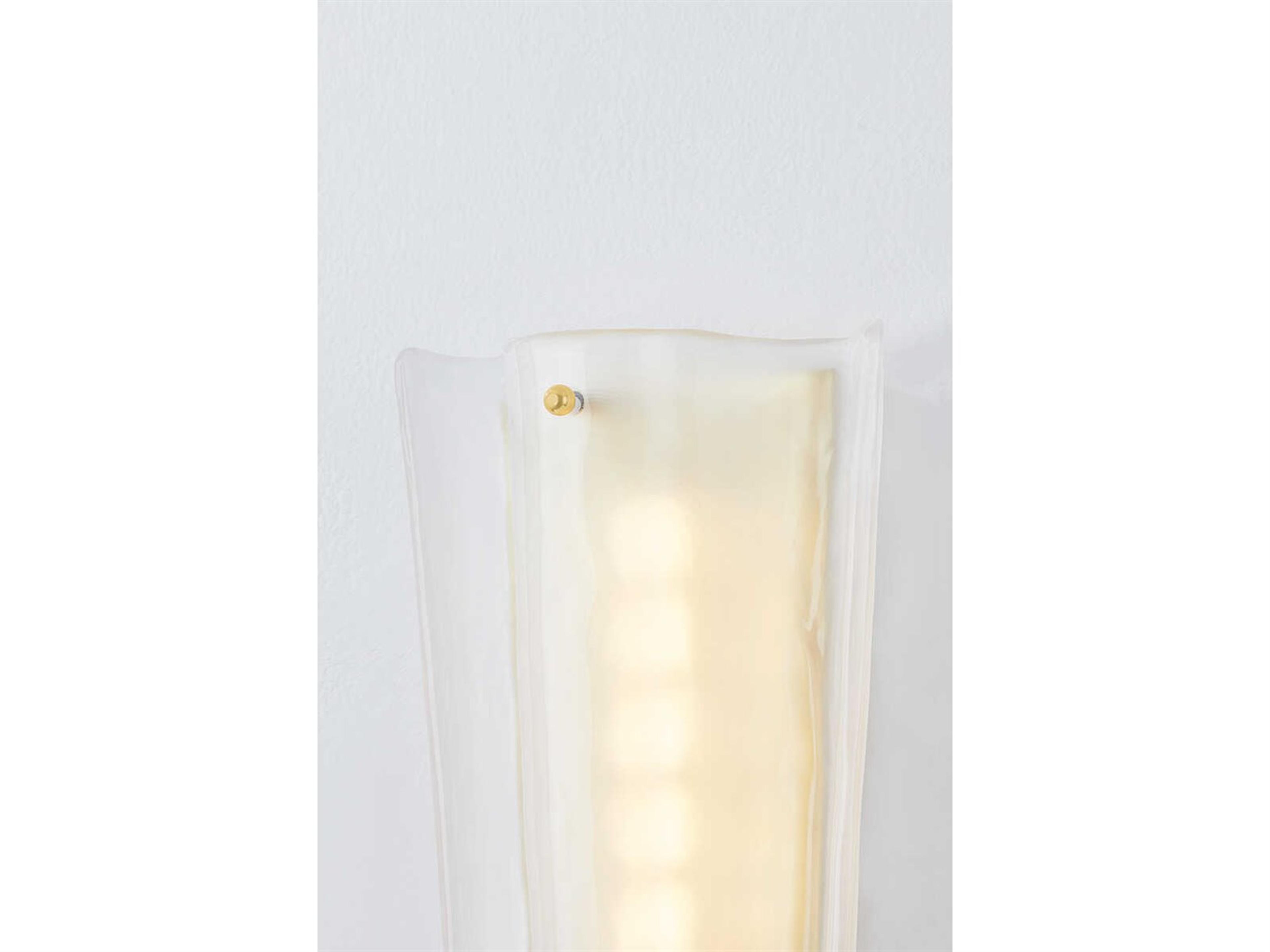 Hudson Valley Baxford 1-Light Aged Brass Wall Sconce