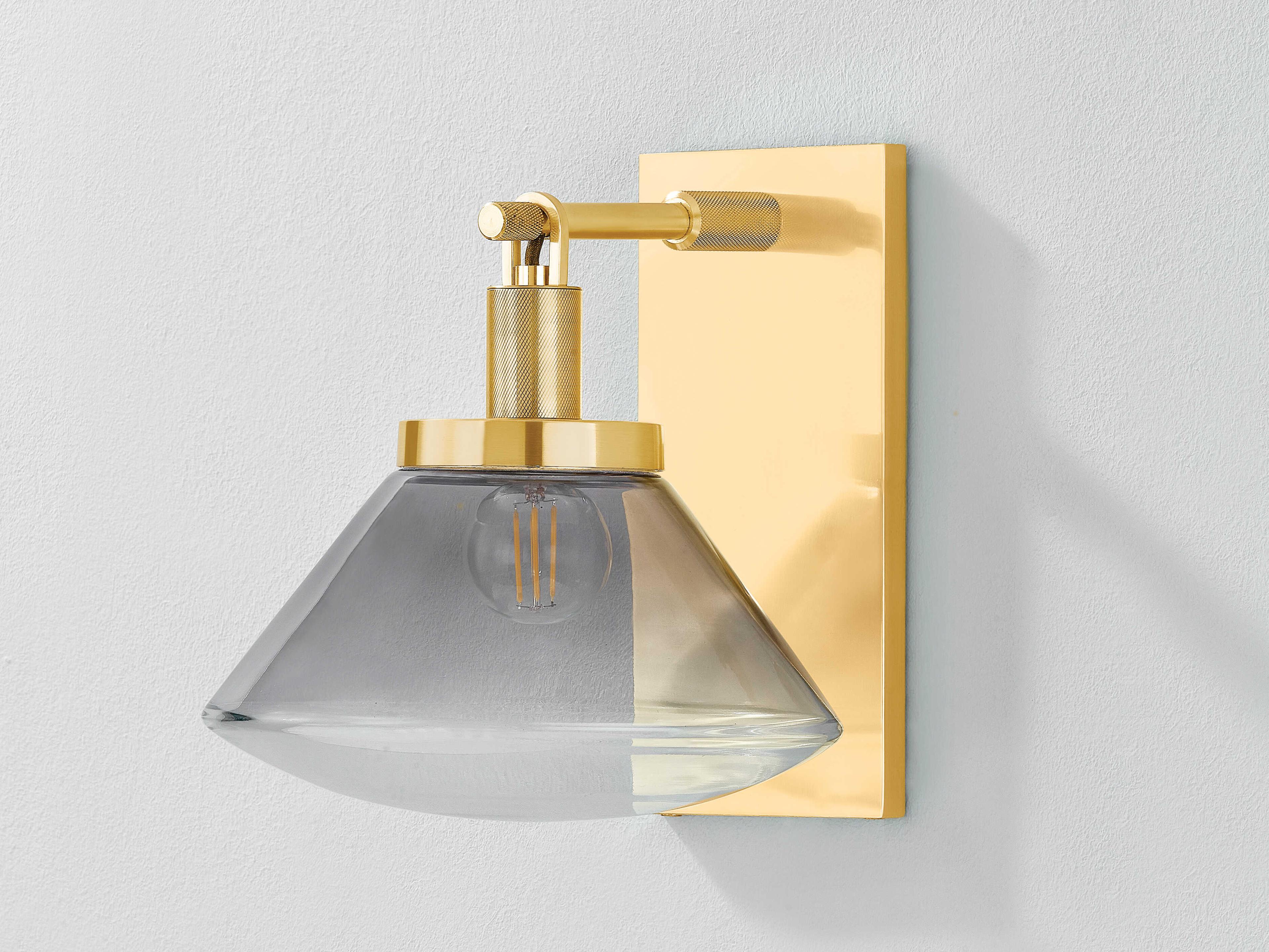 Hudson Valley Mendon 1-Light Aged Brass Wall Sconce