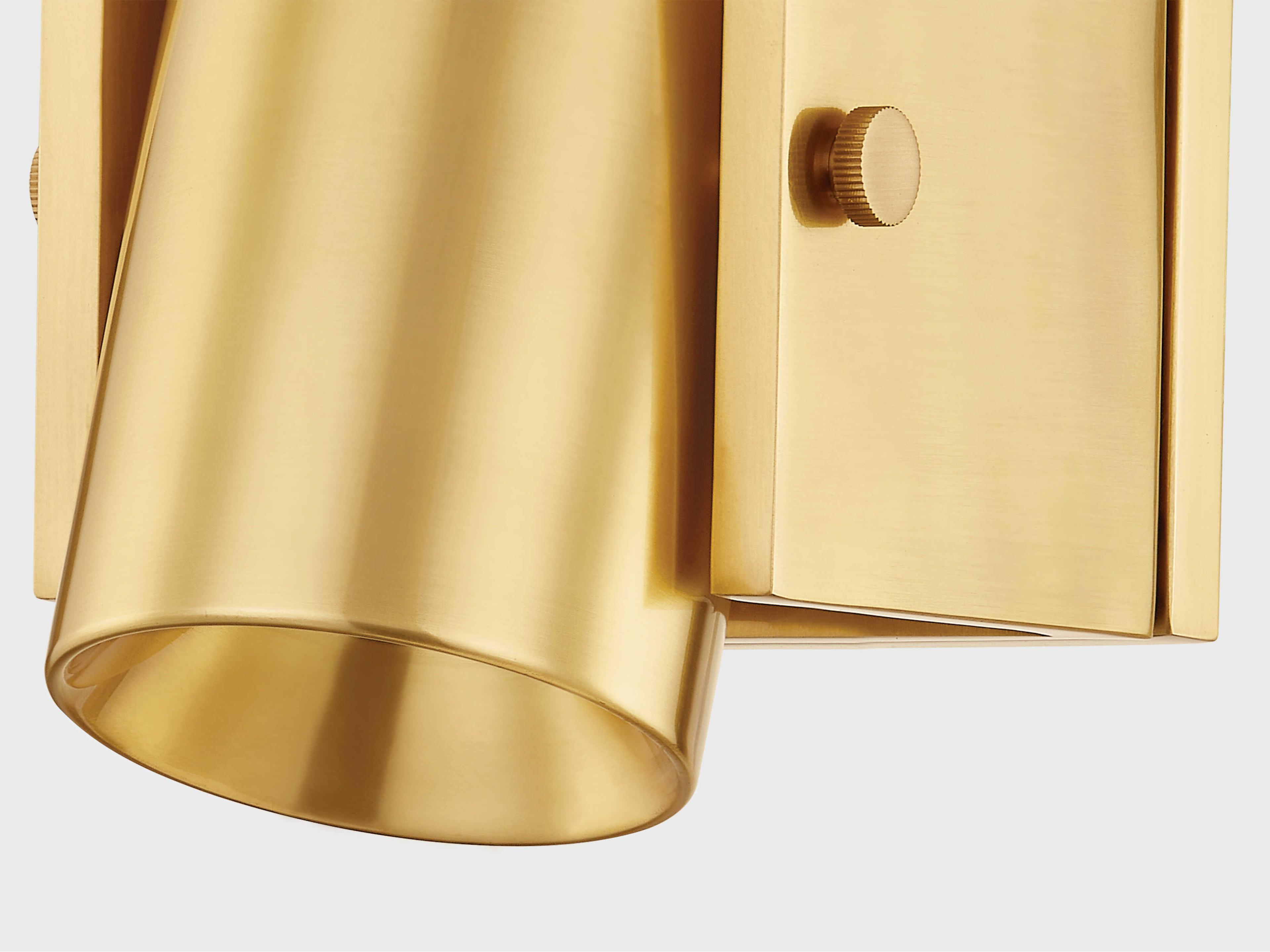 Hudson Valley Nowra 1-Light Aged Brass Wall Sconce