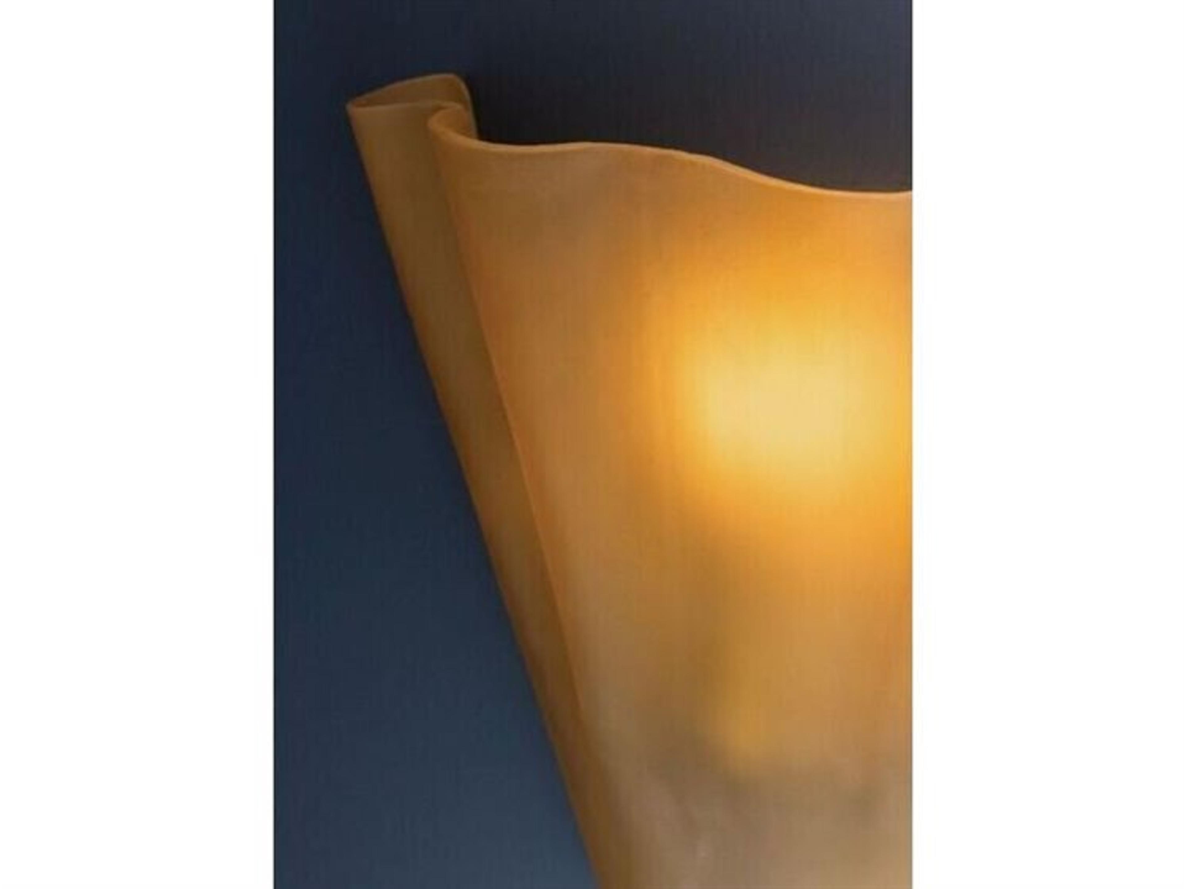 Hudson Valley Queens 1-Light Aged Brass Wall Sconce