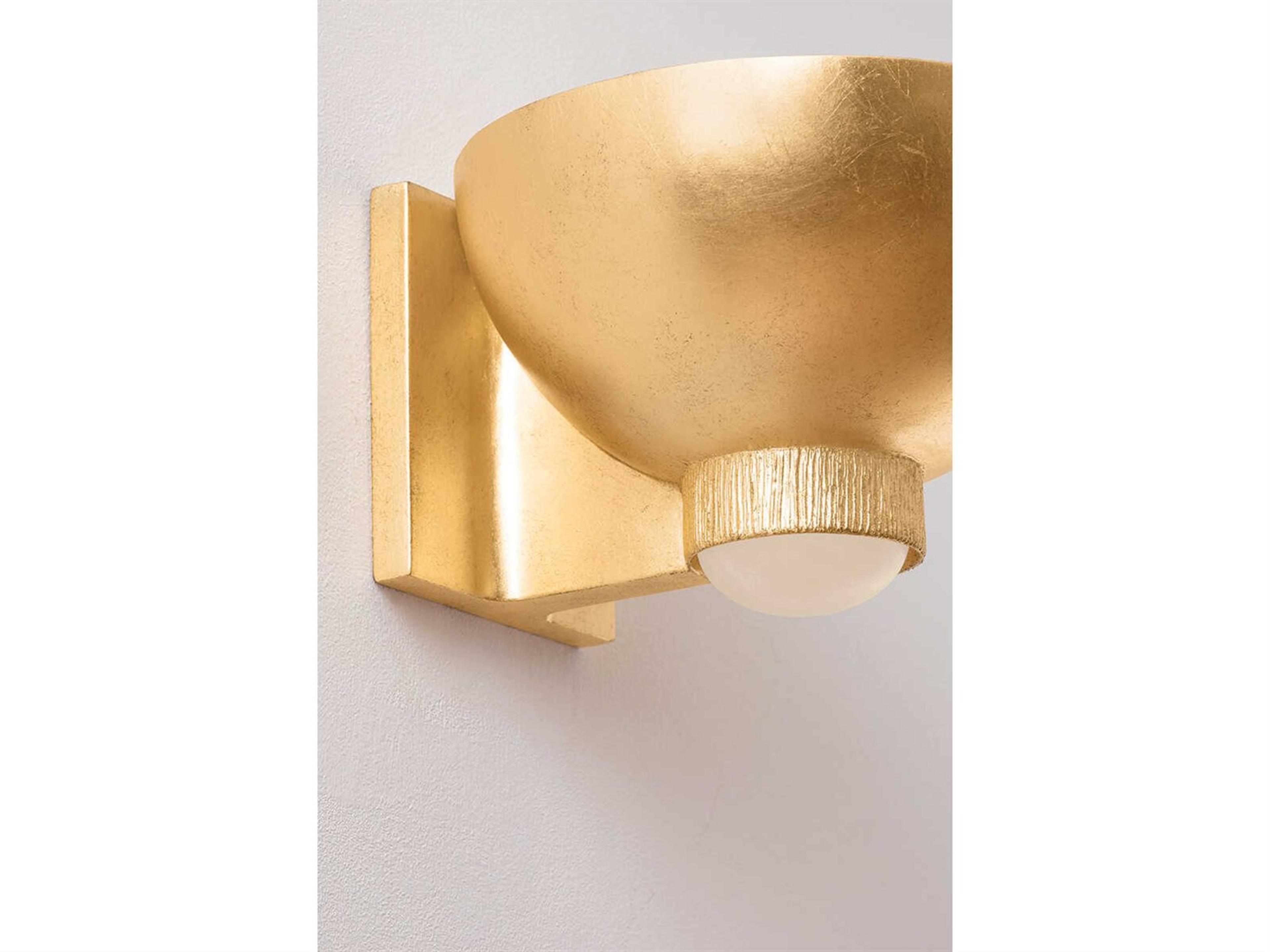 Hudson Valley Fairview 1-Light Vintage Gold Leaf Wall Sconce