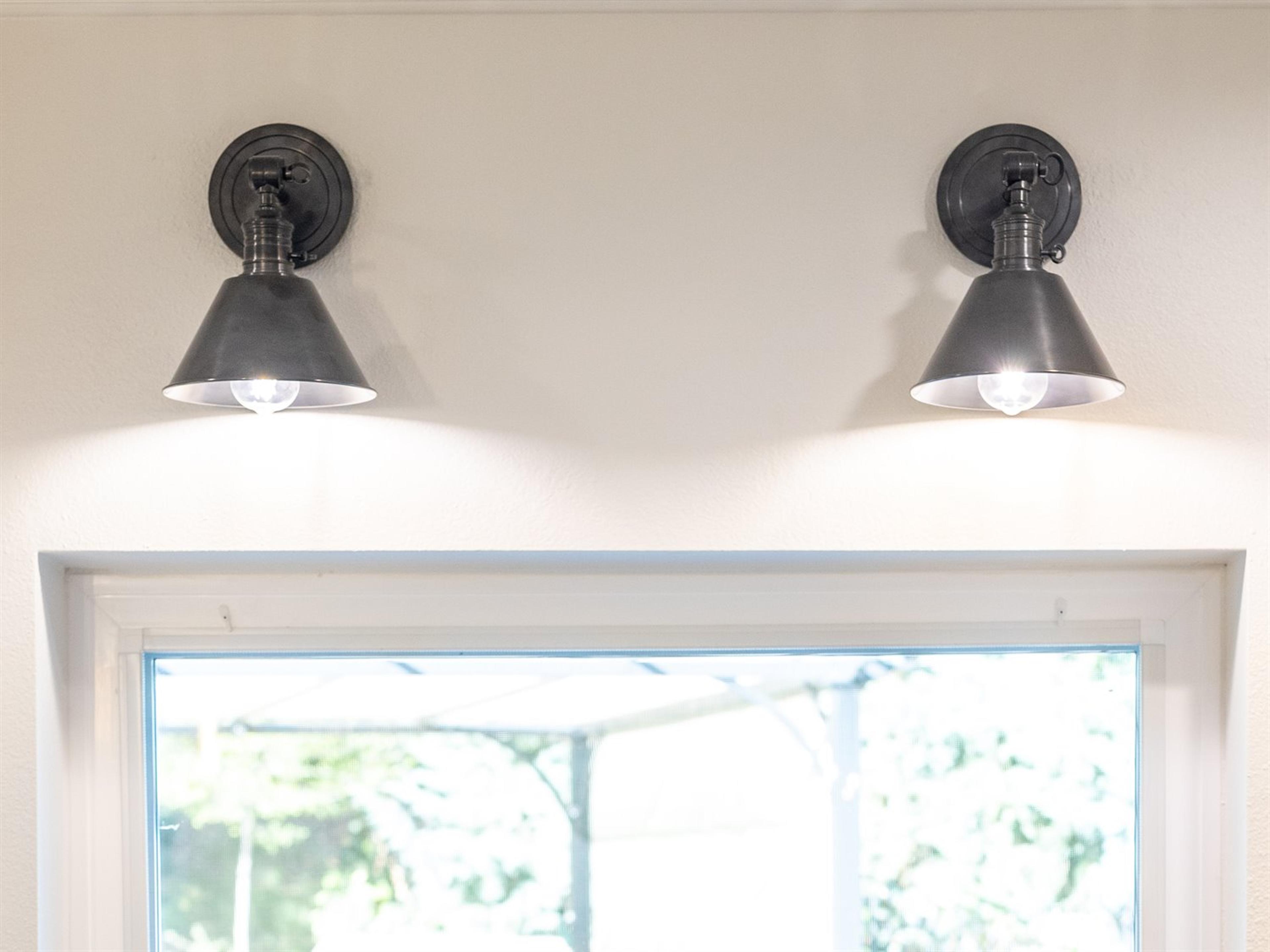 Hudson Valley Garden City 1-Light Old Bronze Wall Sconce