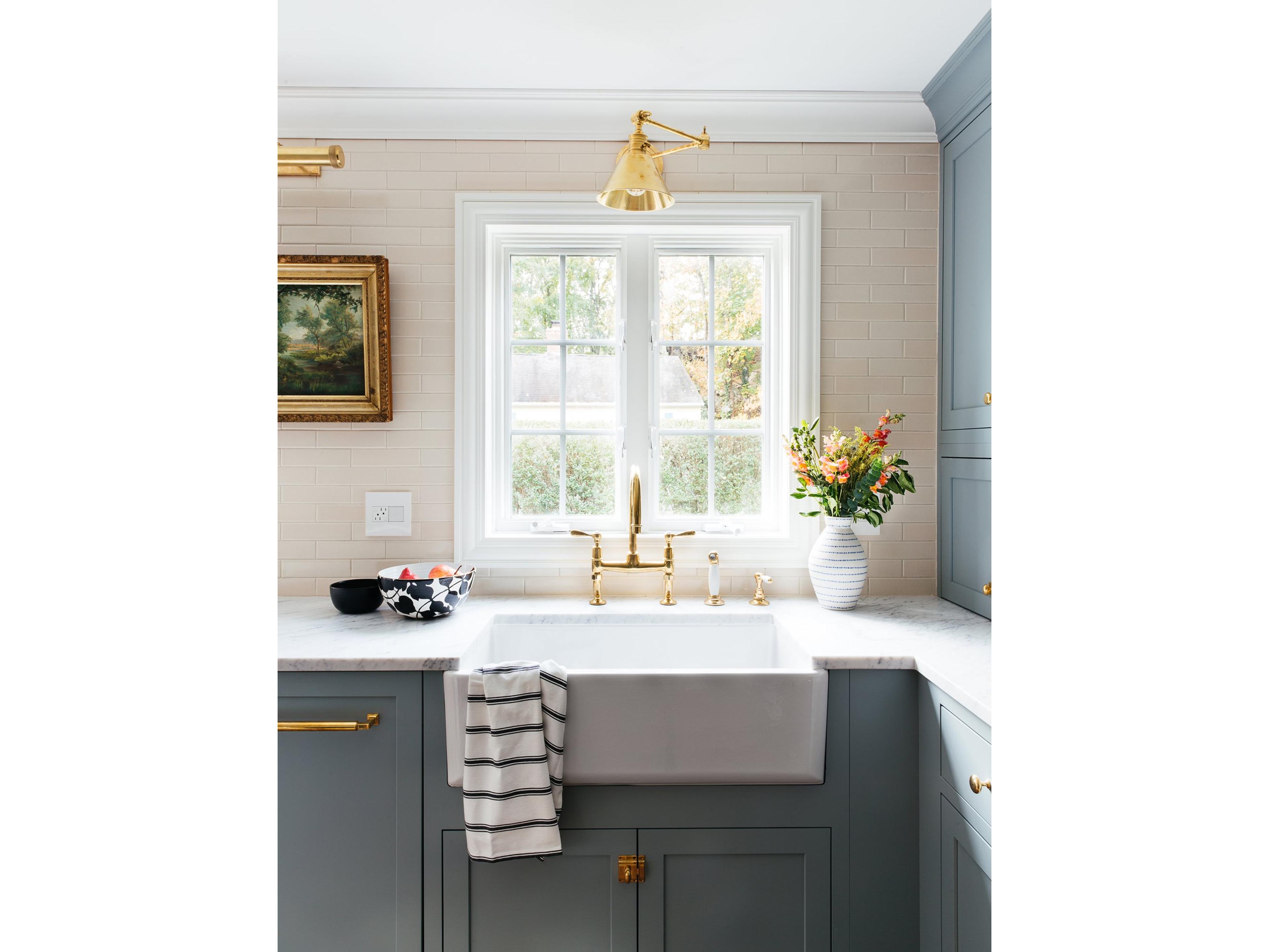 Hudson Valley Garden City Swing Arm Light