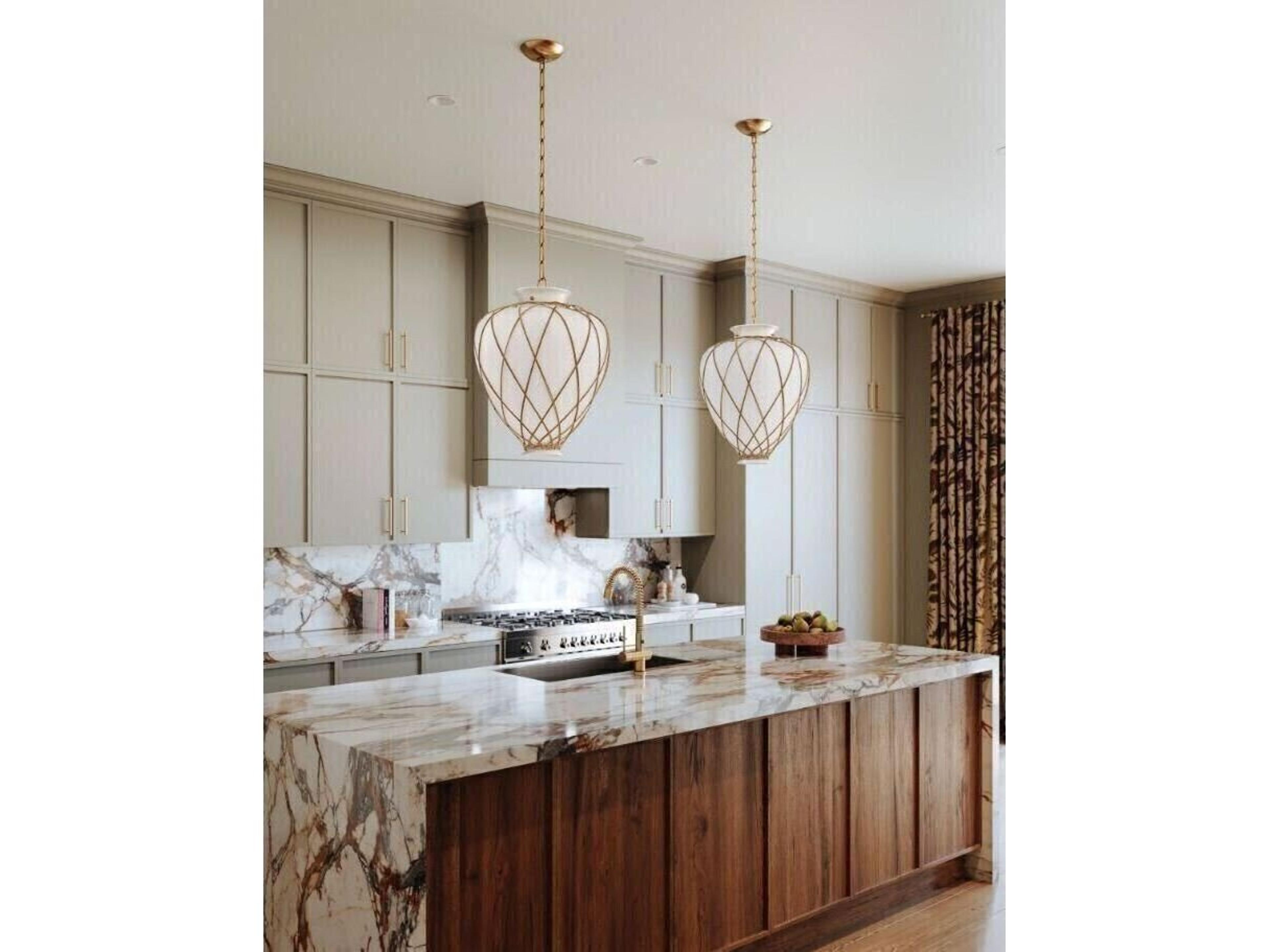 Hudson Valley Apple 1-Light Aged Brass Round Pendant