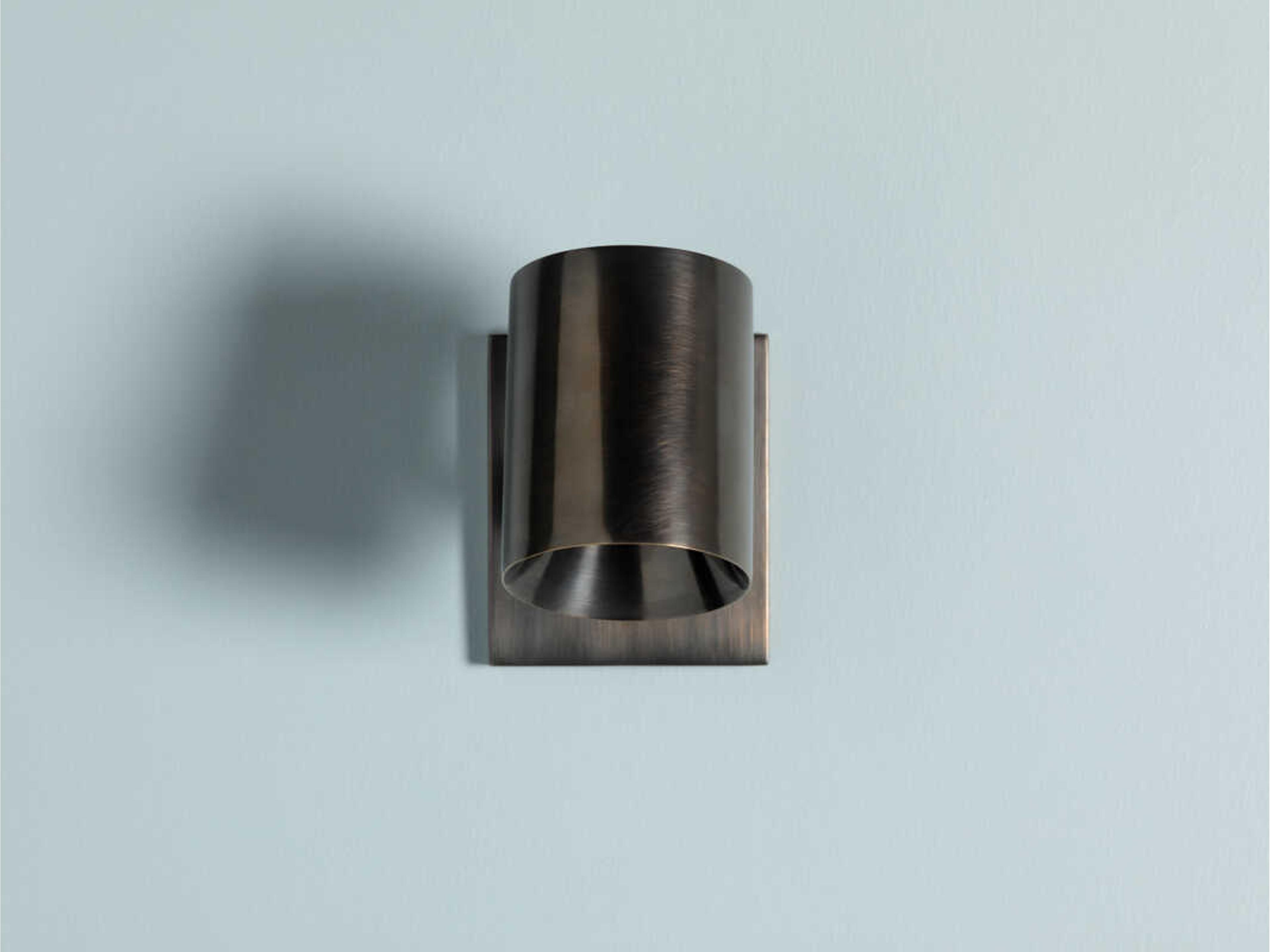 Hudson Valley Highgrove 1-Light Distressed Bronze Wall Sconce