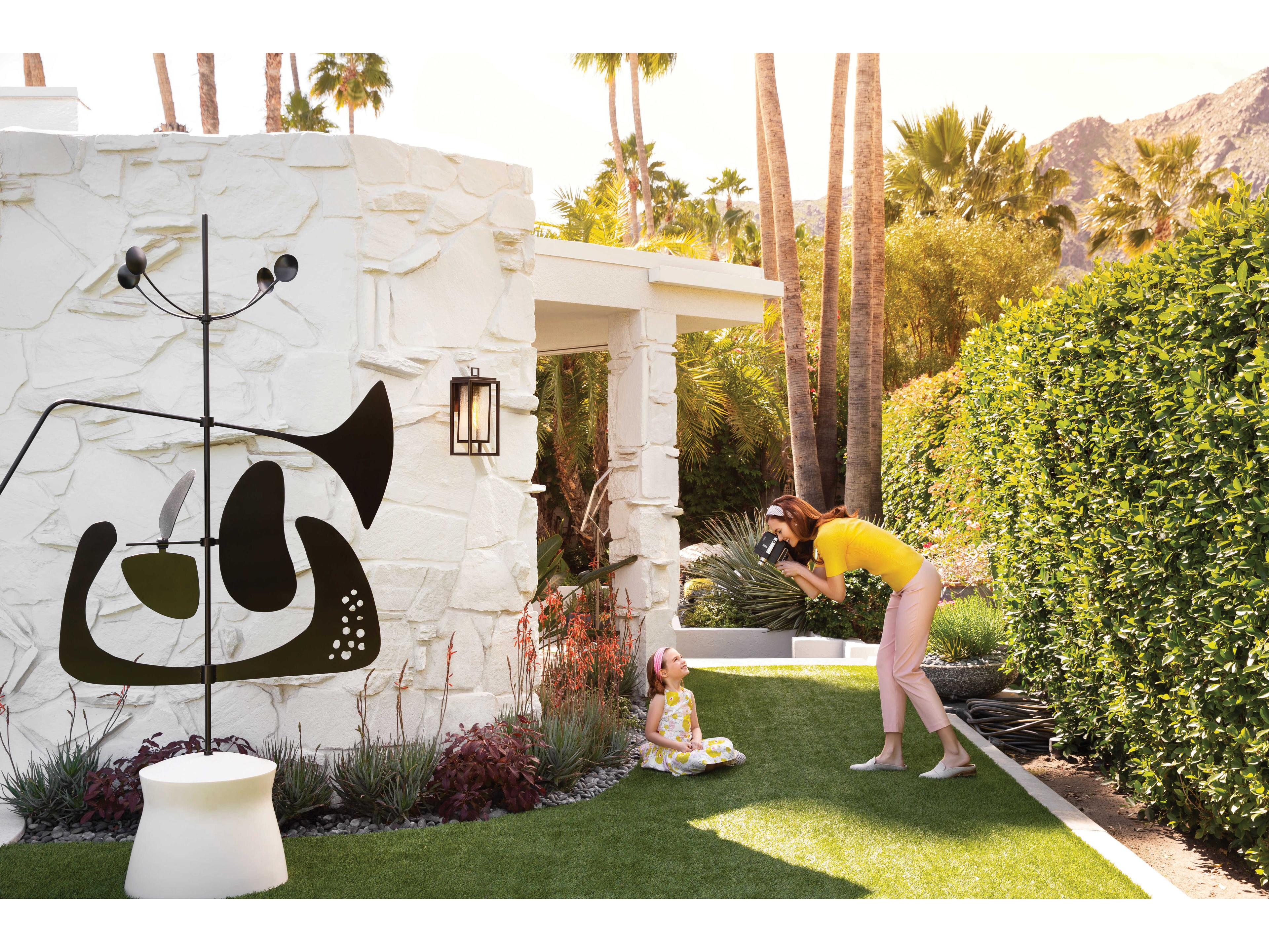 Hinkley Republic Outdoor Wall Light