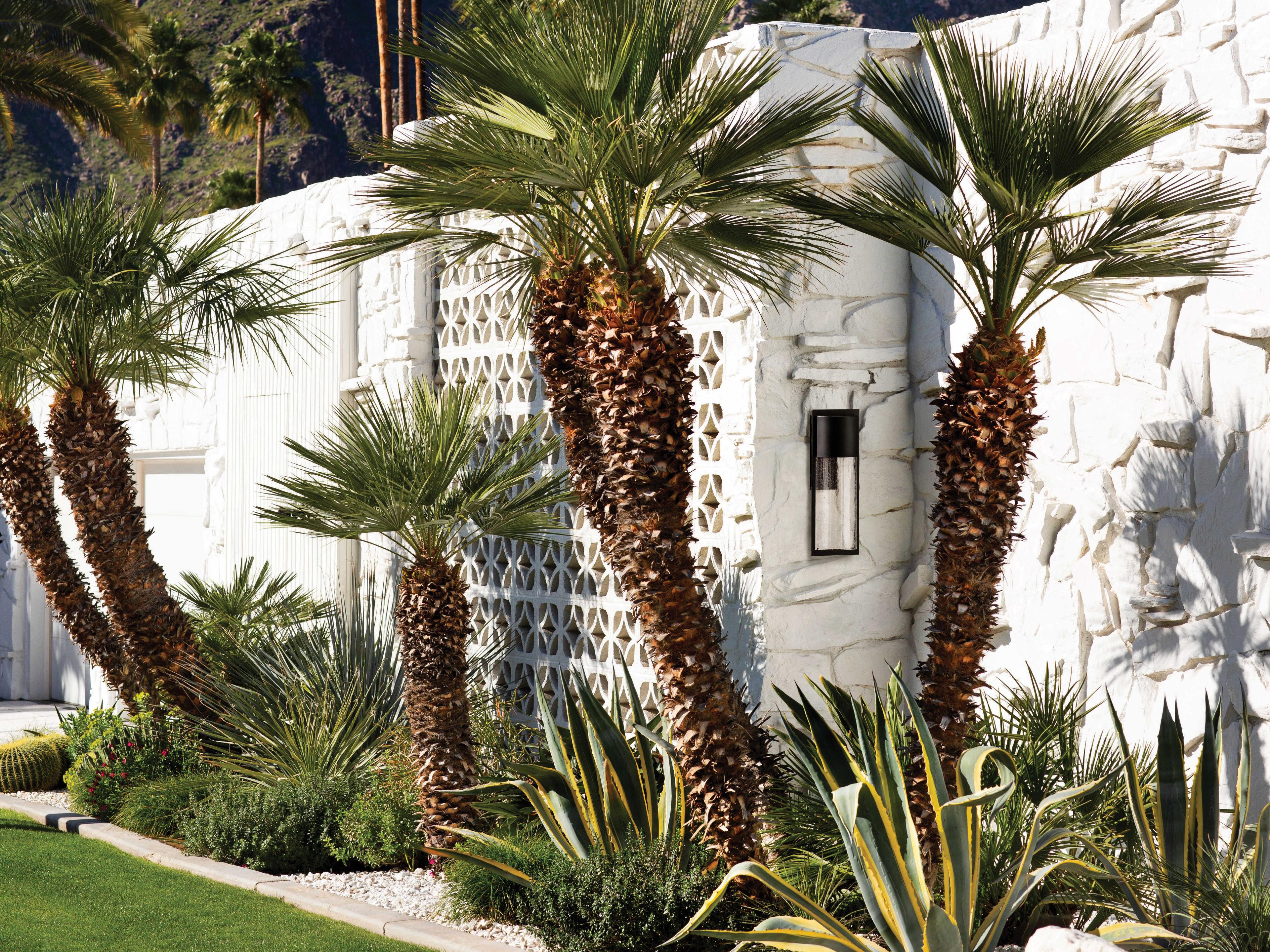 Hinkley Shelter Outdoor Wall Light